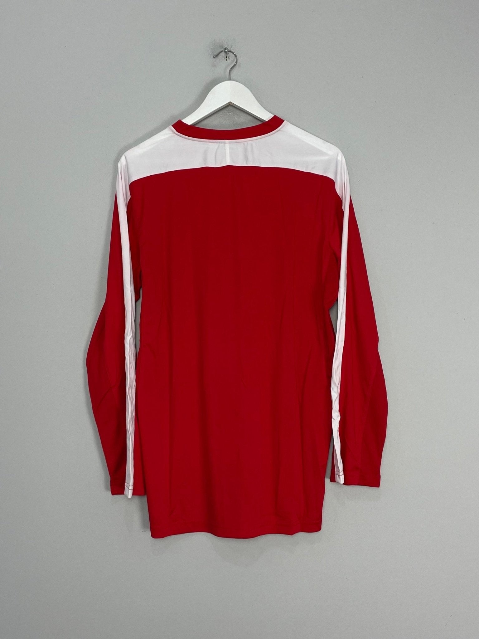 Shop 2008/10 NORTH KOREA *BNWT* L/S HOME SHIRT (XL) ERKE, classic football shirts, vintage football shirts & retro soccer jerseys at Cult Kits