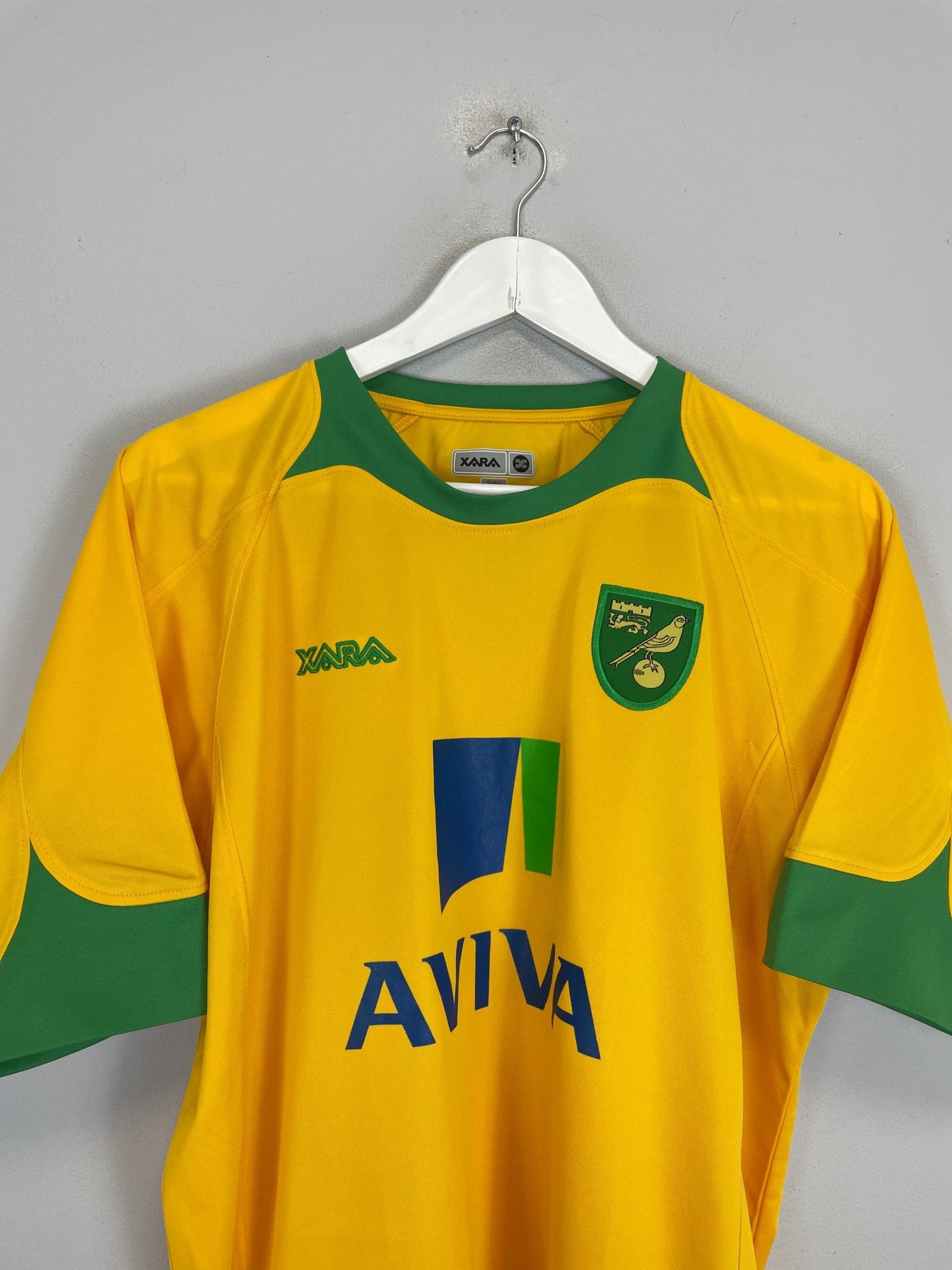 Shop 2008/10 NORWICH CITY HOME SHIRT (L) XARA, classic football shirts, vintage football shirts & retro soccer jerseys at Cult Kits