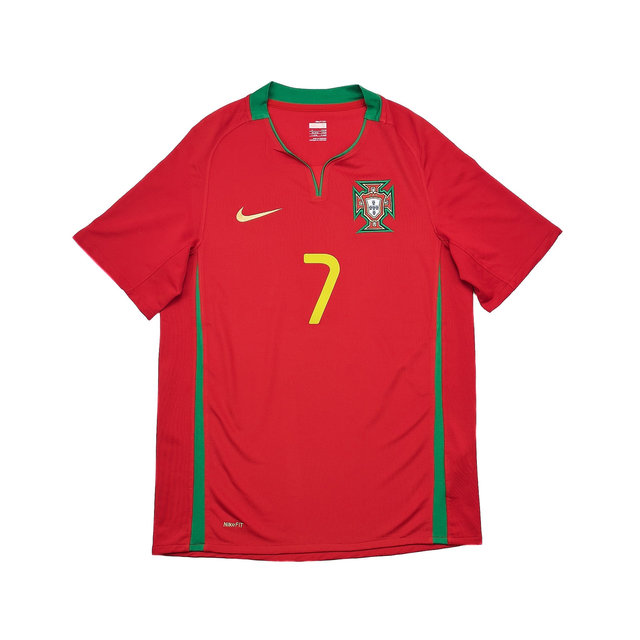 Buy 2008/10 PORTUGAL RONALDO 7 HOME SHIRT (S) NIKE ~ Free worldwide shipping available ~ Authentic Vintage Football Shirts from Cult Kits