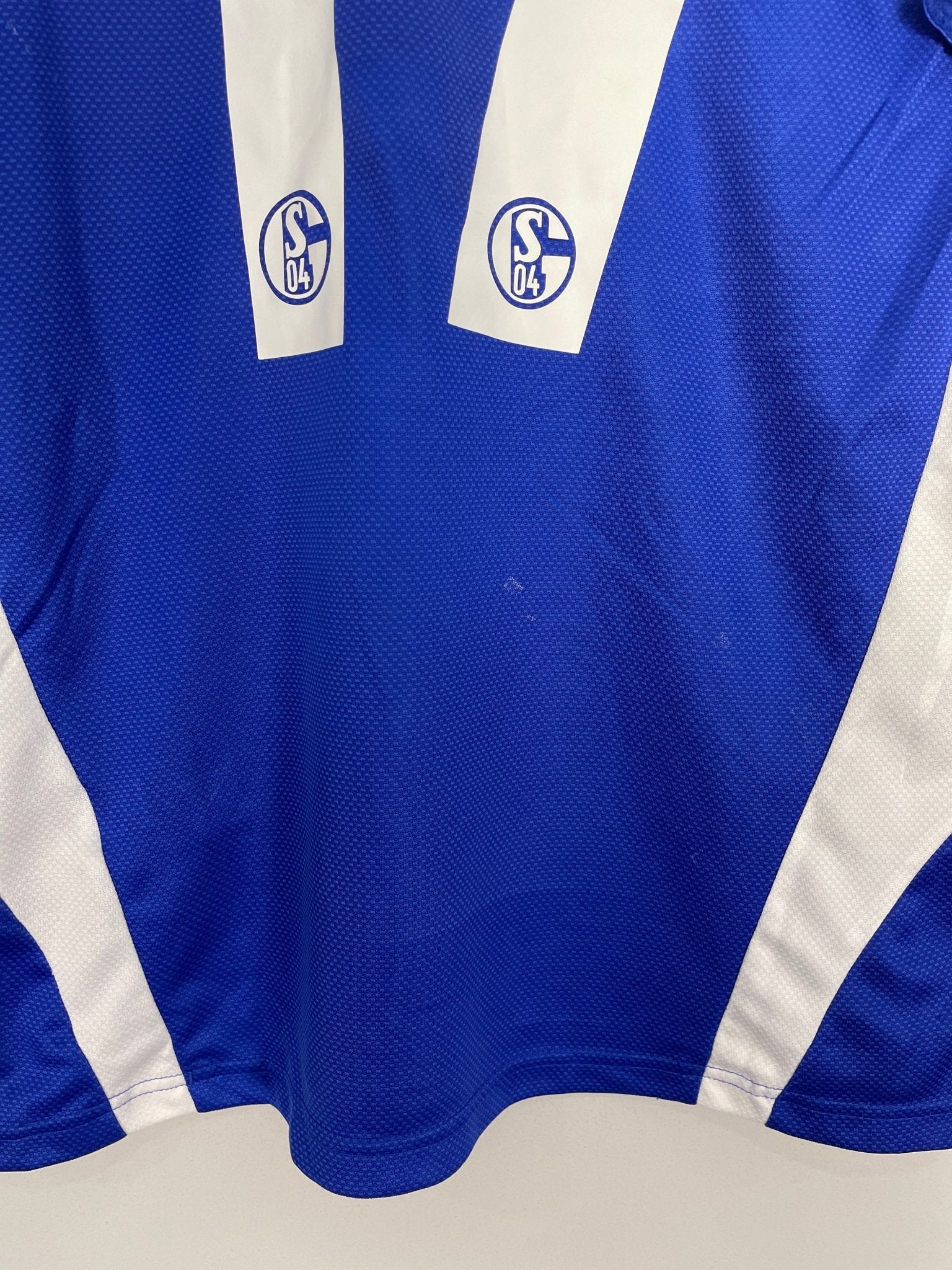 Shop 2008/10 SCHALKE FARFAN #17 HOME SHIRT (M) ADIDAS, classic football shirts, vintage football shirts & retro soccer jerseys at Cult Kits