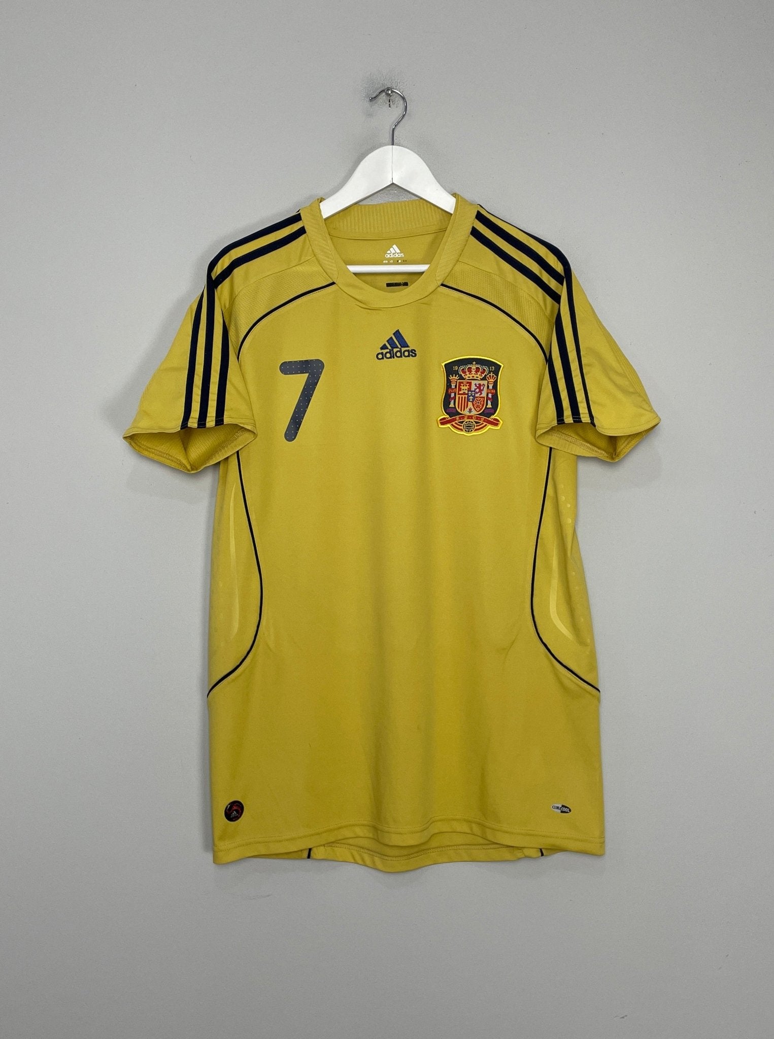 Shop 2008/10 SPAIN DAVID VILLA #7 AWAY SHIRT (XL) ADIDAS, classic football shirts, vintage football shirts & retro soccer jerseys at Cult Kits