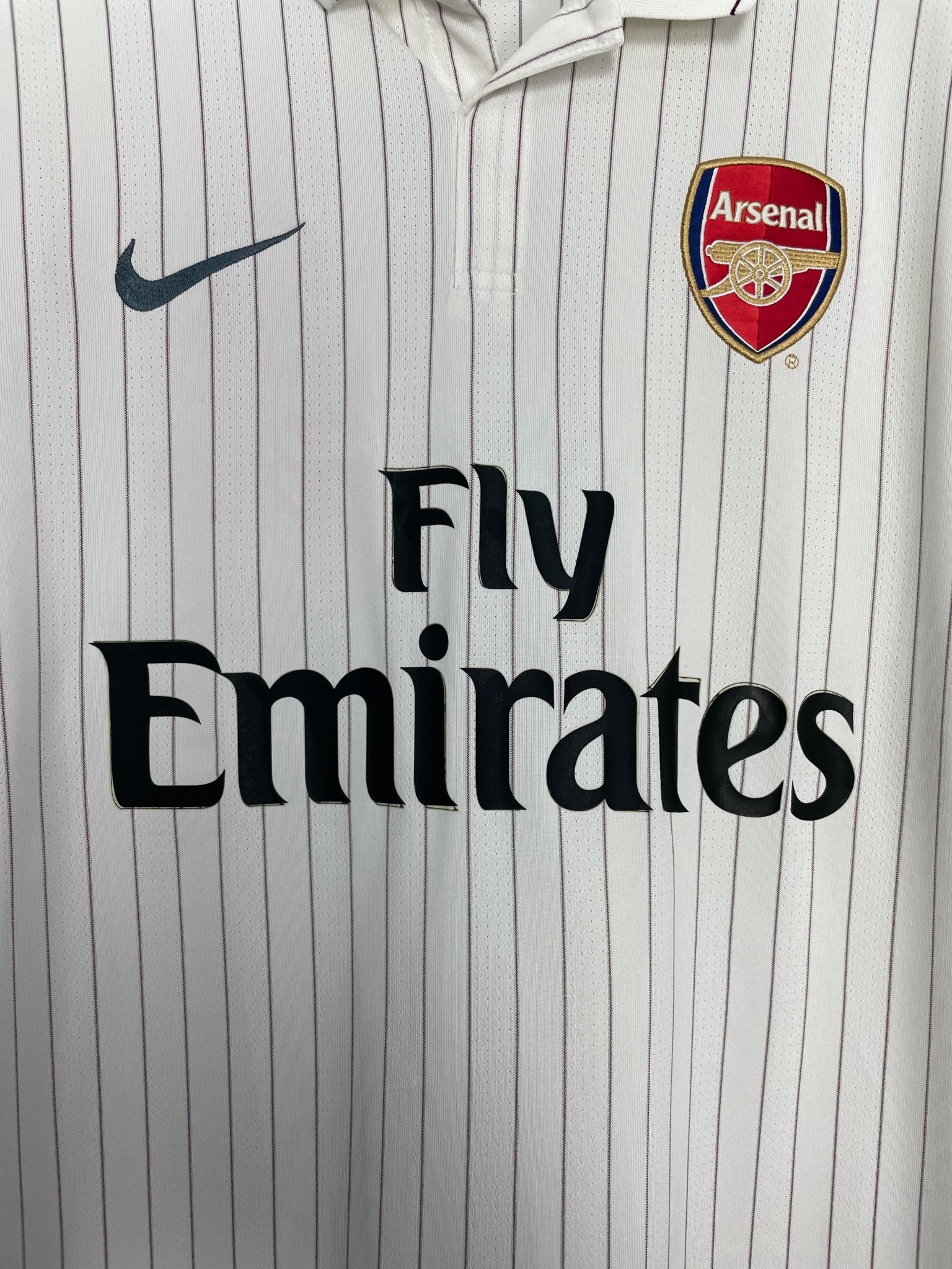 Shop 2009/10 ARSENAL THIRD SHIRT (L) NIKE, classic football shirts, vintage football shirts & retro soccer jerseys at Cult Kits
