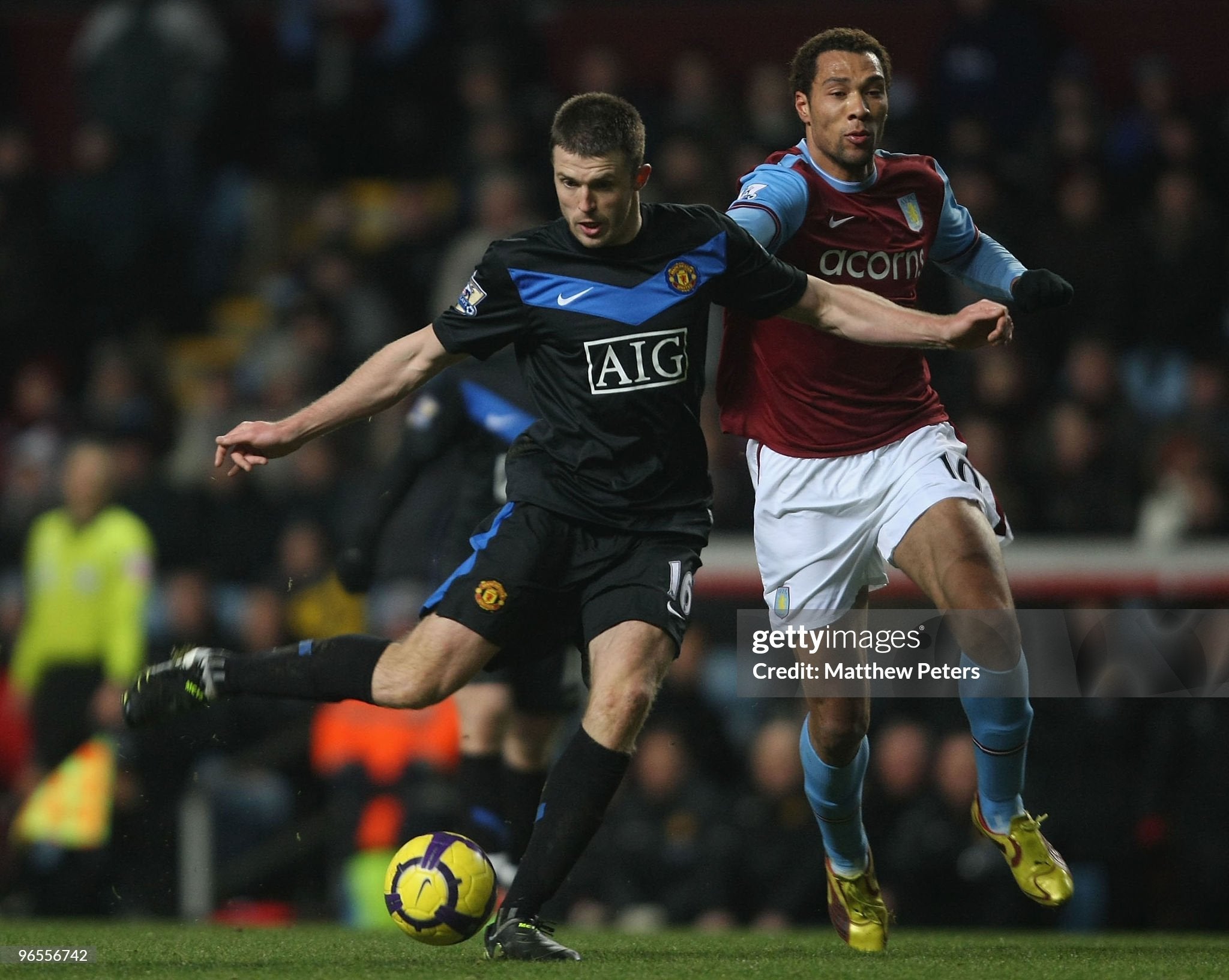 Buy 2009/10 ASTON VILLA CAREW 10 *MATCH WORN VS MANCHESTER UNITED* HOME SHIRT (XXL) NIKE ~ Free worldwide shipping available ~ Authentic Vintage Football Shirts from Cult Kits