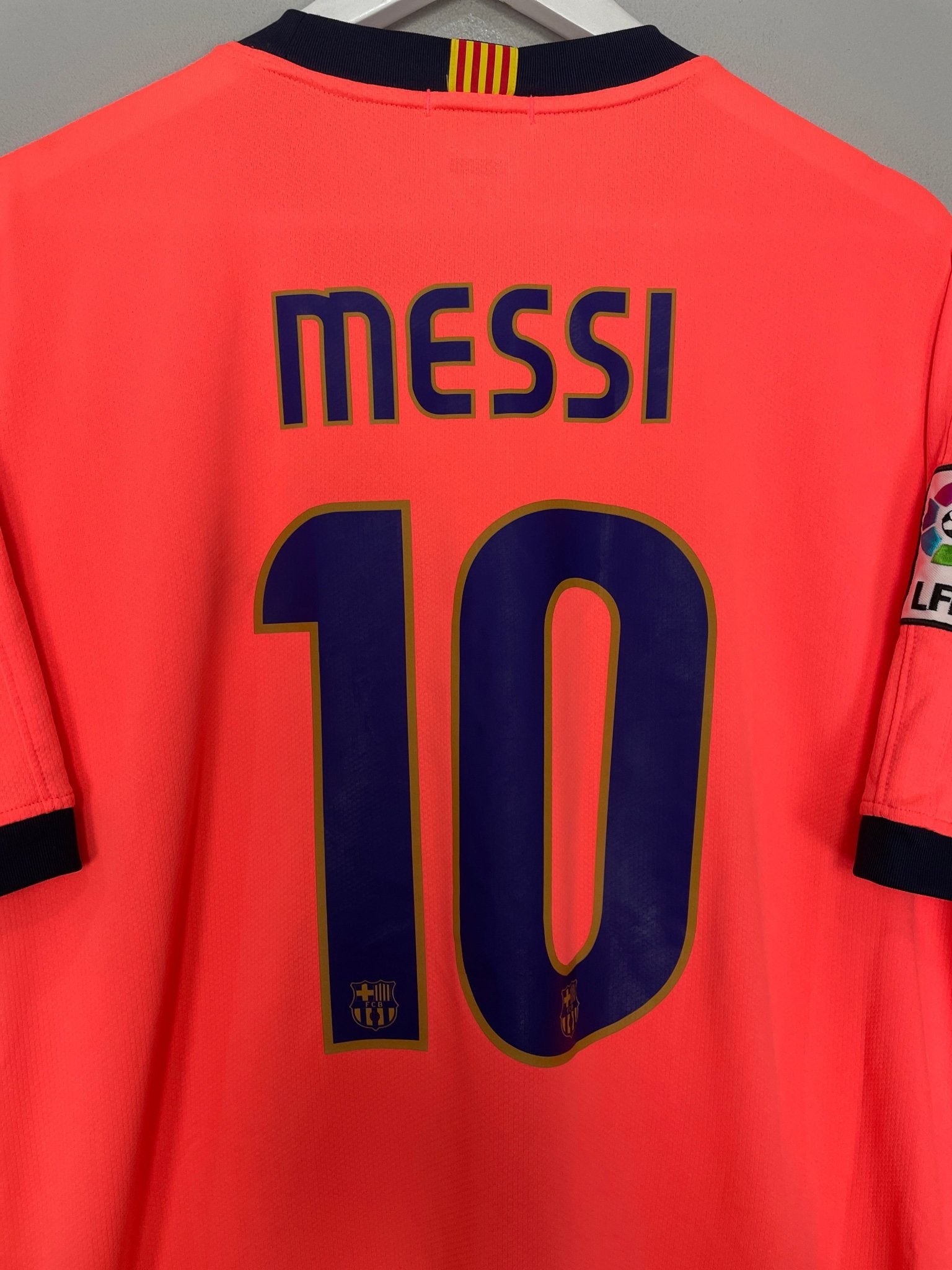 Shop 2009/10 BARCELONA MESSI #10 AWAY SHIRT (XL) NIKE, classic football shirts, vintage football shirts & retro soccer jerseys at Cult Kits