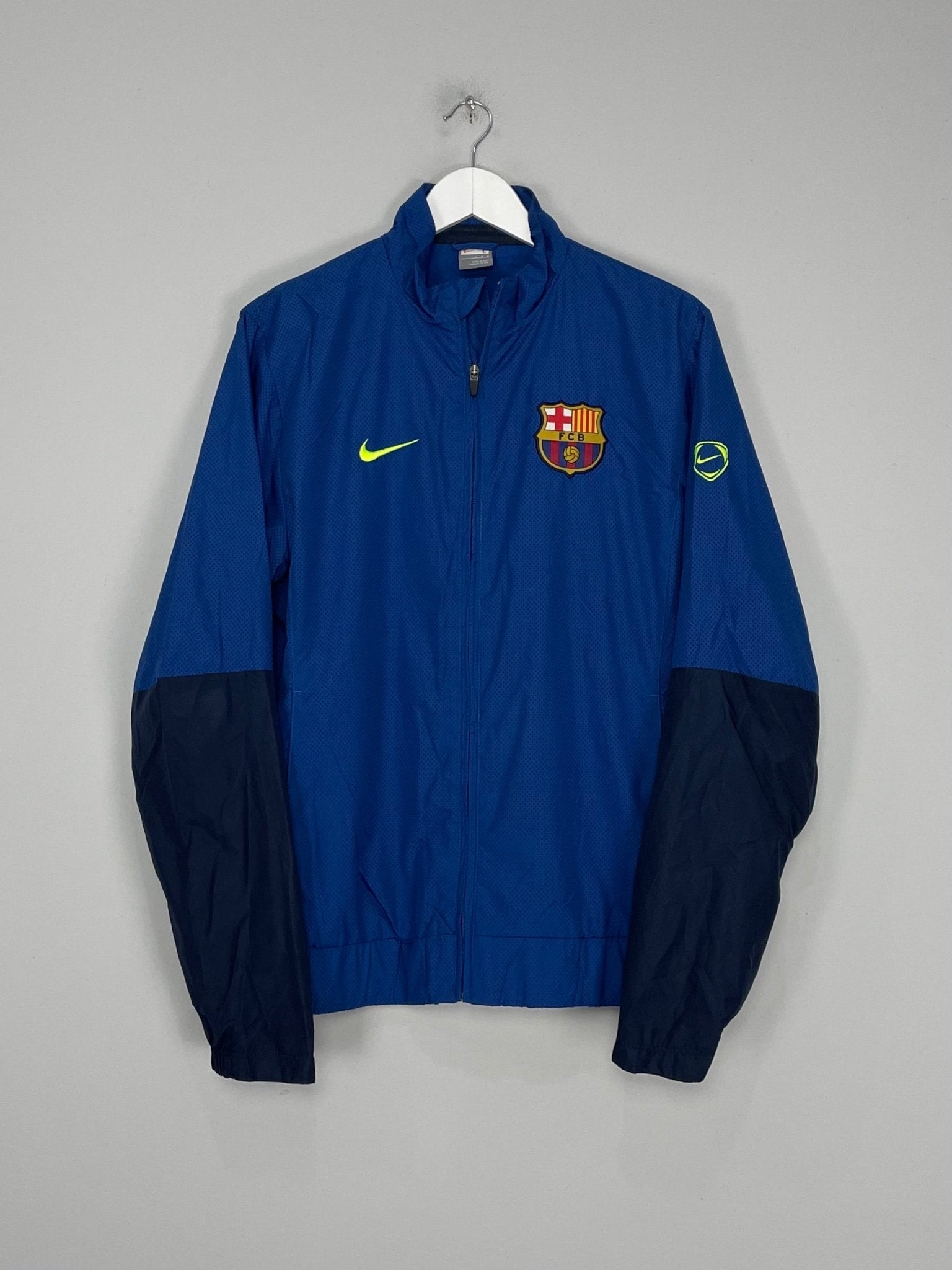 Shop 2009/10 BARCELONA TRACK JACKET (L) NIKE, classic football shirts, vintage football shirts & retro soccer jerseys at Cult Kits