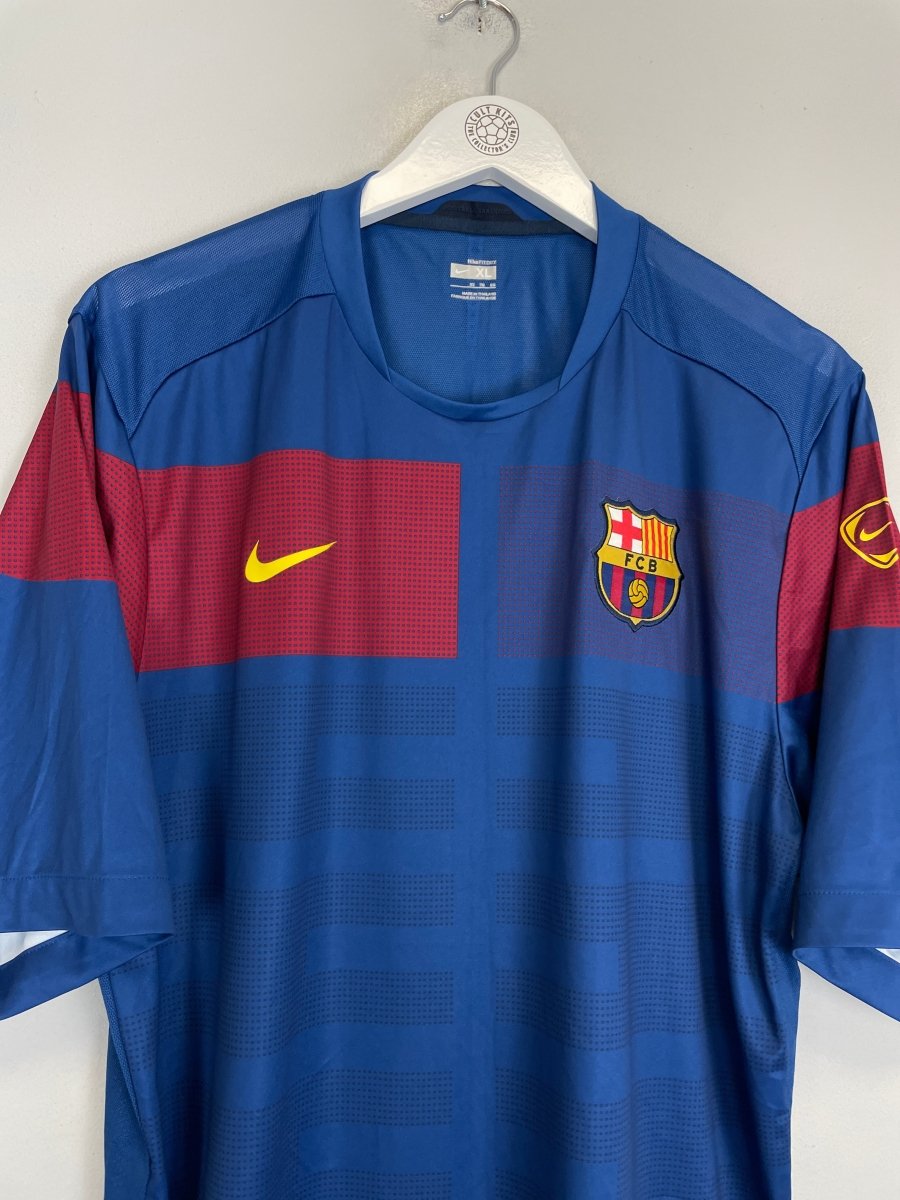 2009/10 BARCELONA TRAINING SHIRT (XL) NIKE - Cult Kits - XL - Buy Vintage Football Shirts, Authentic Retro Football Shirts For Sale, Classic Football Shirts & Soccer Jersey