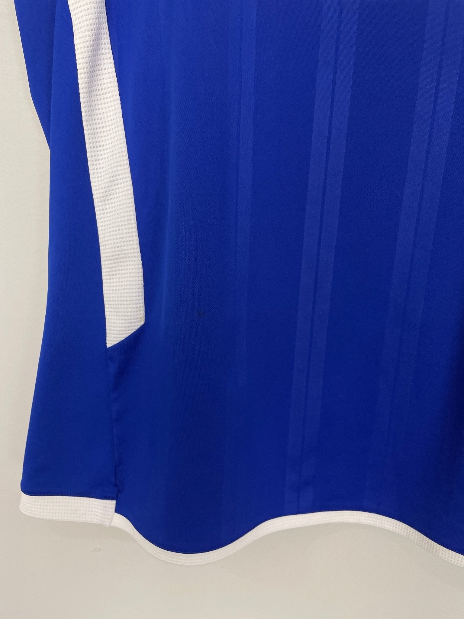 Shop 2009/10 BIRMINGHAM CITY CHUCHO #11 HOME SHIRT (M) UMBRO, classic football shirts, vintage football shirts & retro soccer jerseys at Cult Kits