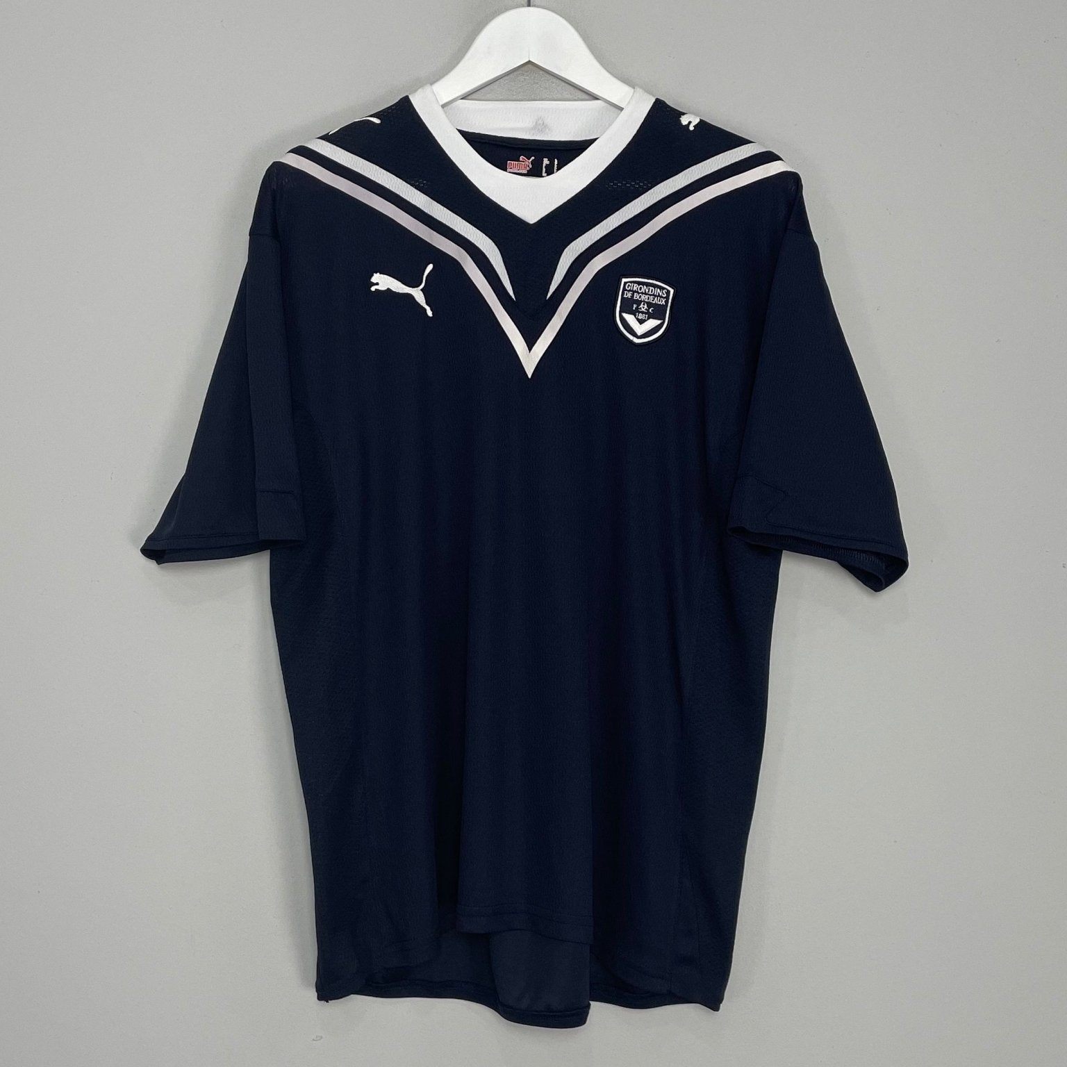 Shop 2009/10 BORDEAUX TRAINING SHIRT (L) PUMA, classic football shirts, vintage football shirts & retro soccer jerseys at Cult Kits