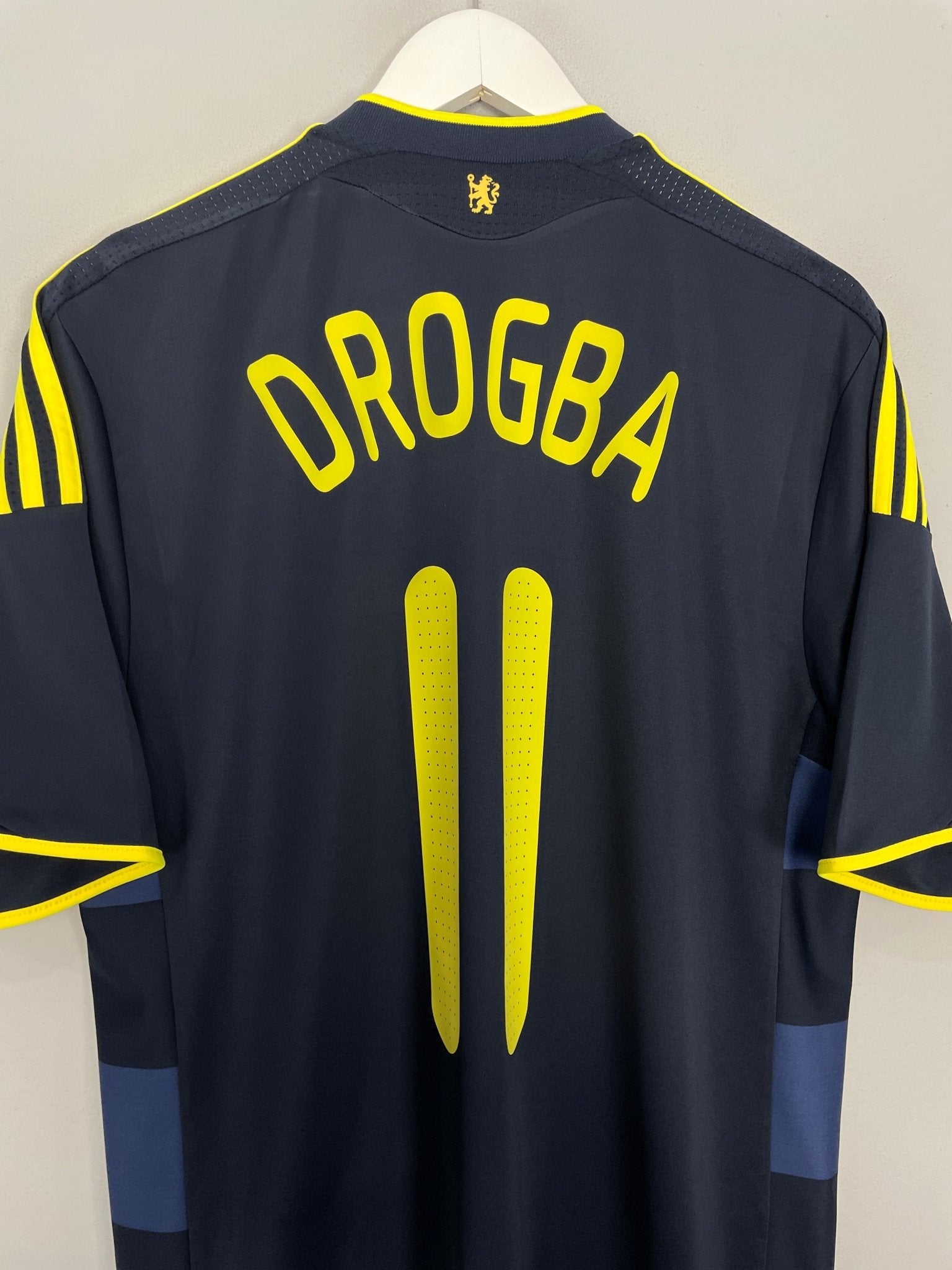 Shop 2009/10 CHELSEA DROGBA #11 AWAY SHIRT (M) ADIDAS, classic football shirts, vintage football shirts & retro soccer jerseys at Cult Kits