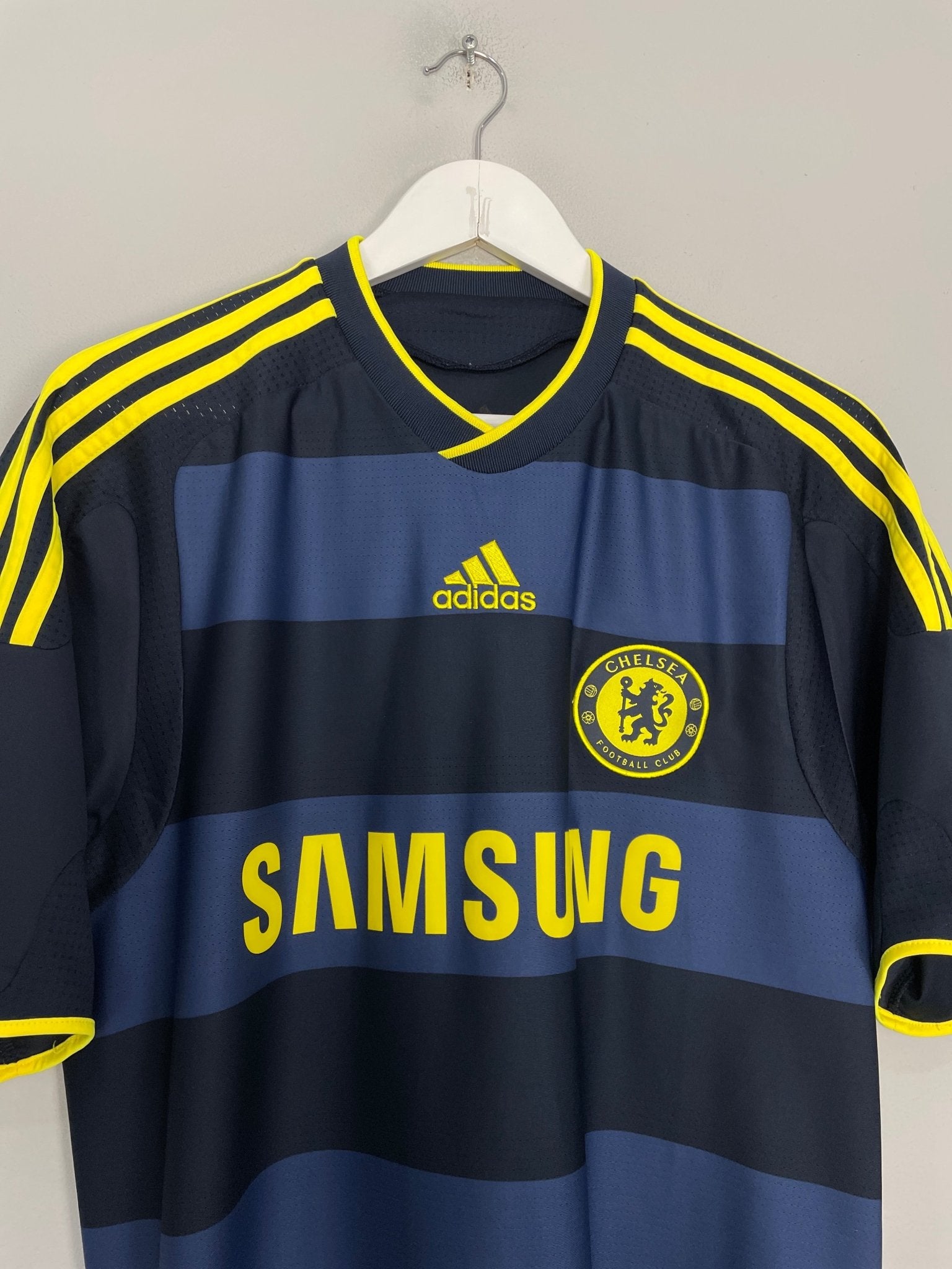 Shop 2009/10 CHELSEA DROGBA #11 AWAY SHIRT (M) ADIDAS, classic football shirts, vintage football shirts & retro soccer jerseys at Cult Kits