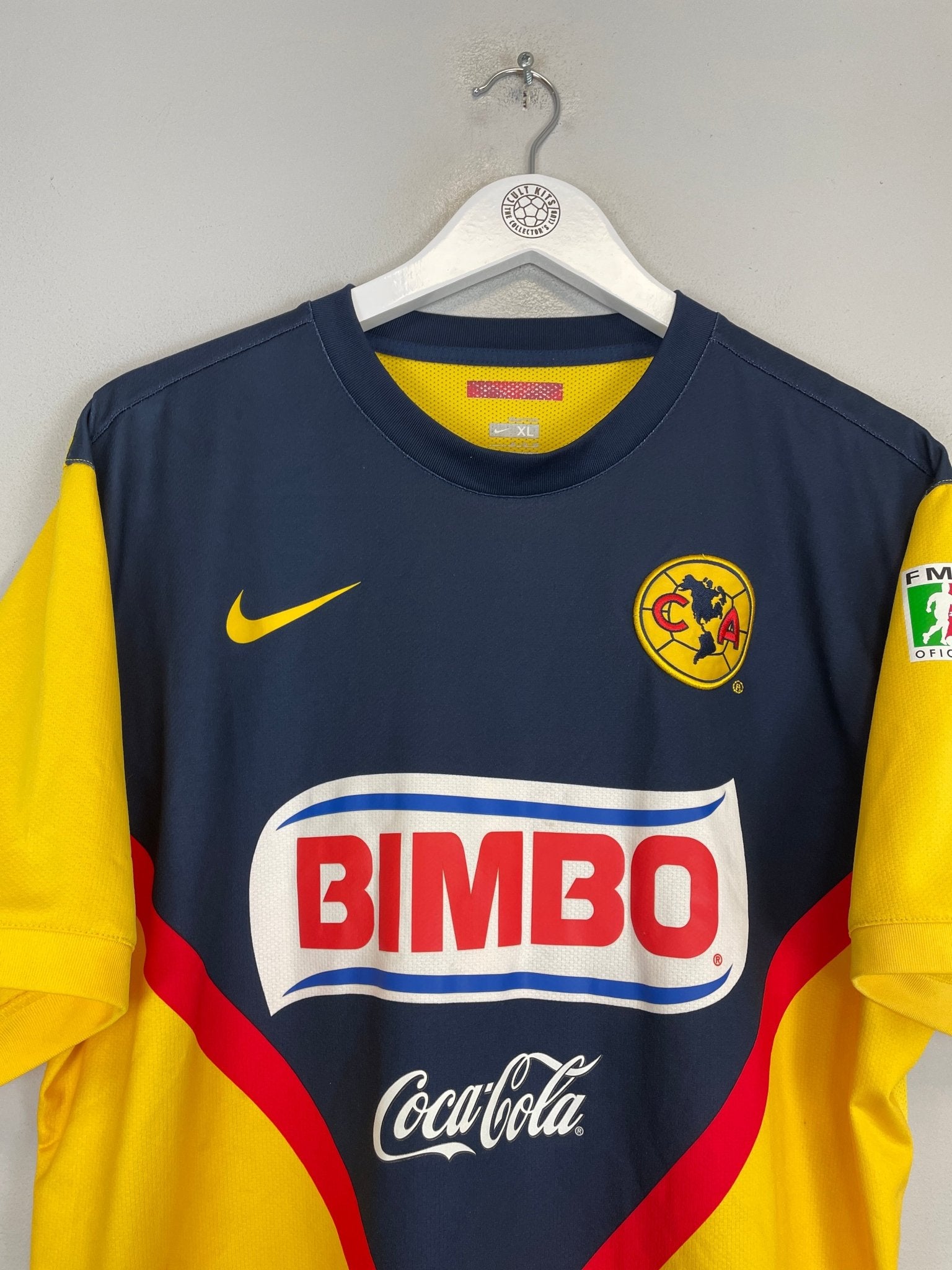 Shop 2009/10 CLUB AMERICA HOME SHIRT (XL) NIKE, classic football shirts, vintage football shirts & retro soccer jerseys at Cult Kits