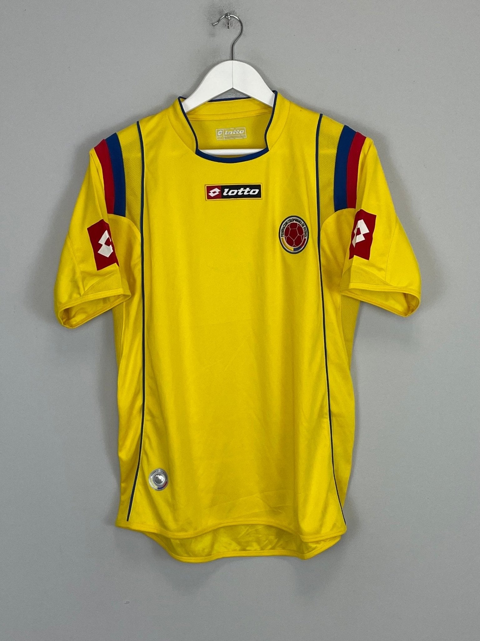 Shop 2009/10 COLOMBIA HOME SHIRT (S) LOTTO, classic football shirts, vintage football shirts & retro soccer jerseys at Cult Kits
