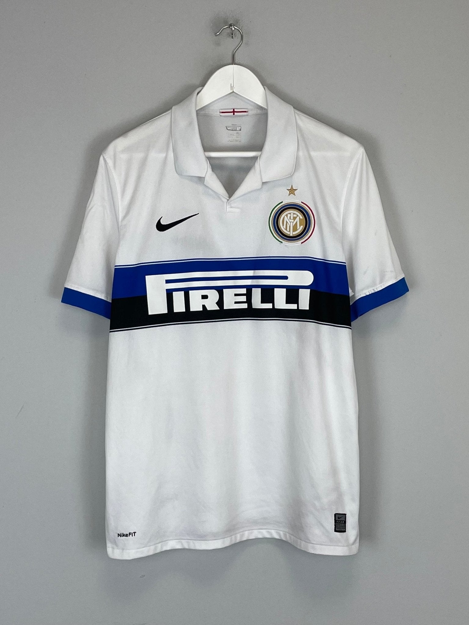 Shop 2009/10 INTER MILAN AWAY SHIRT (L) NIKE, classic football shirts, vintage football shirts & retro soccer jerseys at Cult Kits