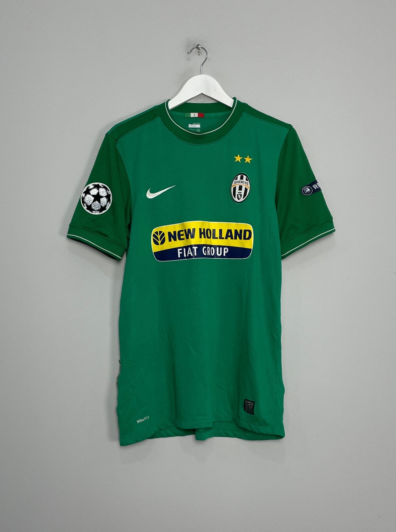 Shop 2009/10 JUVENTUS BUFFON #1 C/L GK SHIRT (M) NIKE, classic football shirts, vintage football shirts & retro soccer jerseys at Cult Kits
