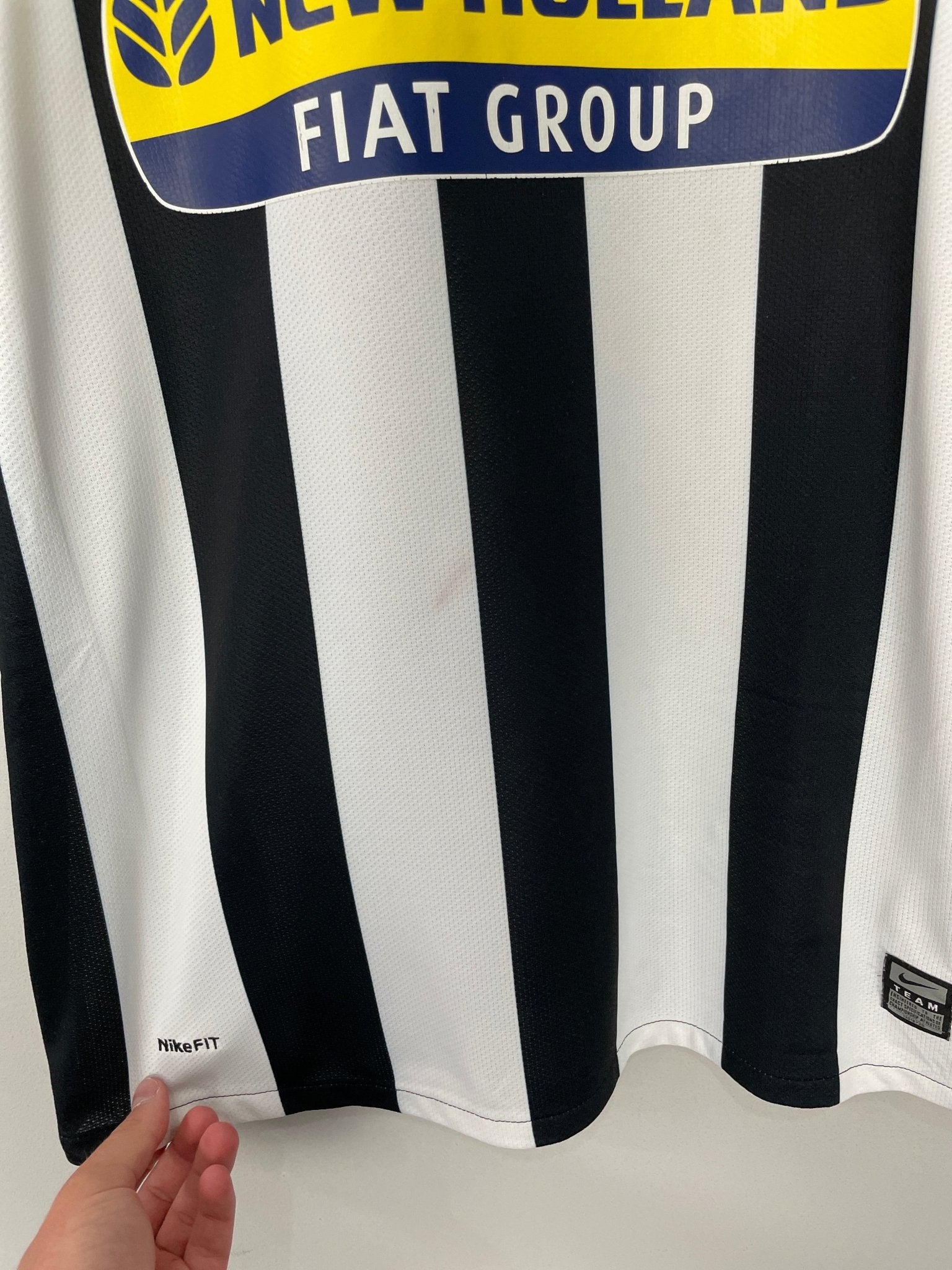 Shop 2009/10 JUVENTUS DEL PIERO #10 HOME SHIRT (L) NIKE, classic football shirts, vintage football shirts & retro soccer jerseys at Cult Kits