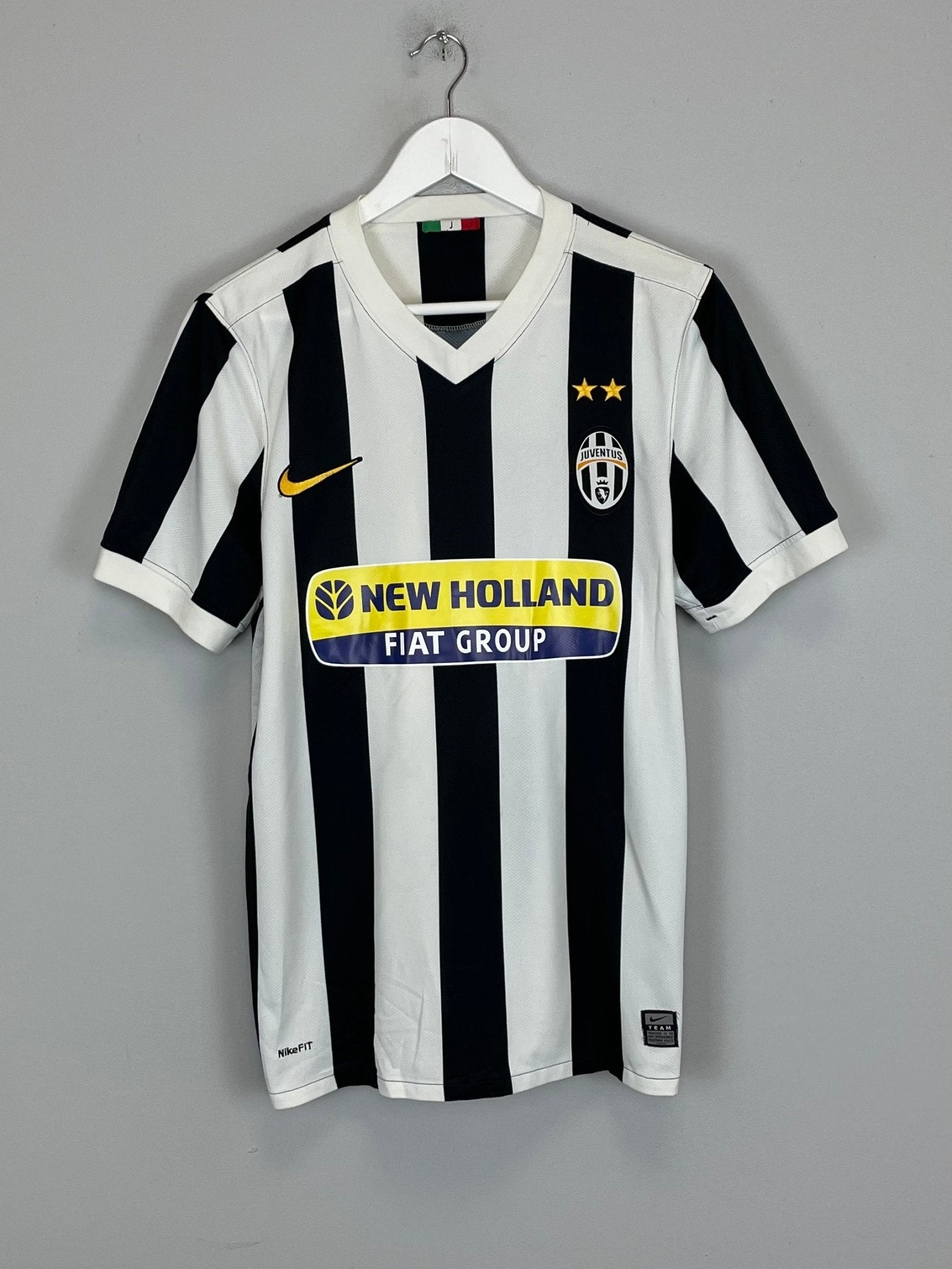 Shop 2009/10 JUVENTUS DEL PIERO #10 HOME SHIRT (M) NIKE, classic football shirts, vintage football shirts & retro soccer jerseys at Cult Kits