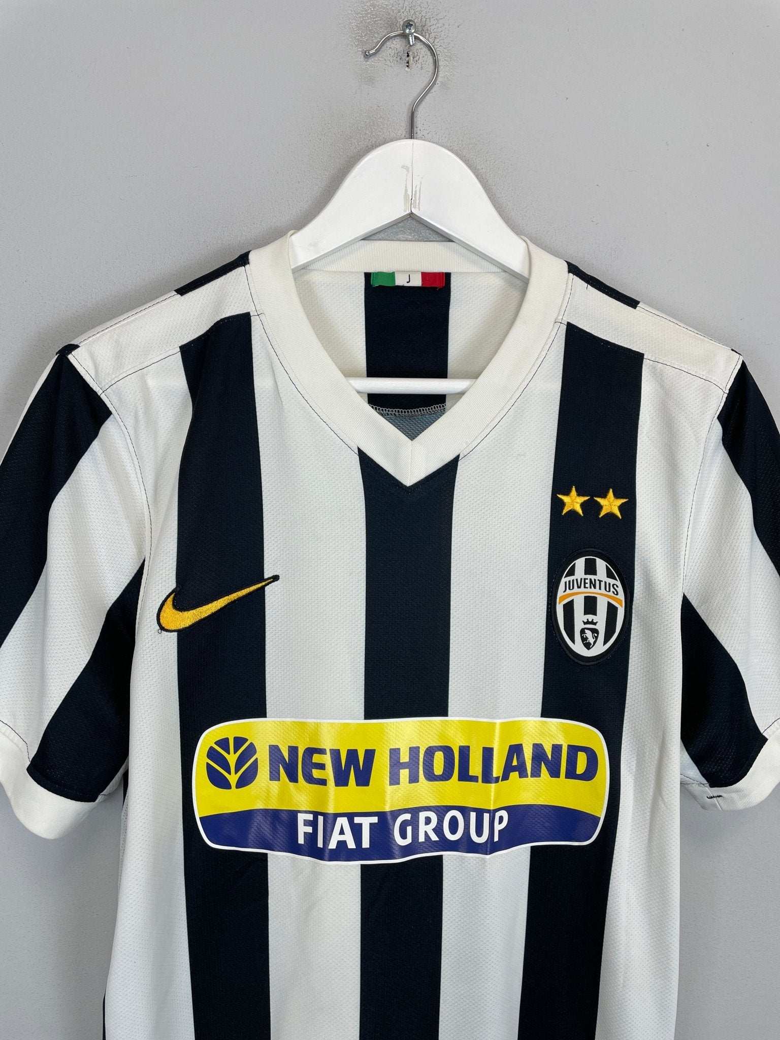 Shop 2009/10 JUVENTUS DEL PIERO #10 HOME SHIRT (M) NIKE, classic football shirts, vintage football shirts & retro soccer jerseys at Cult Kits
