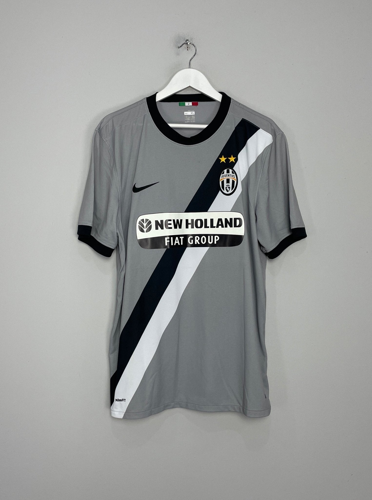 Shop 2009/10 JUVENTUS DEL PIERO AWAY SHIRT (XL) NIKE, classic football shirts, vintage football shirts & retro soccer jerseys at Cult Kits