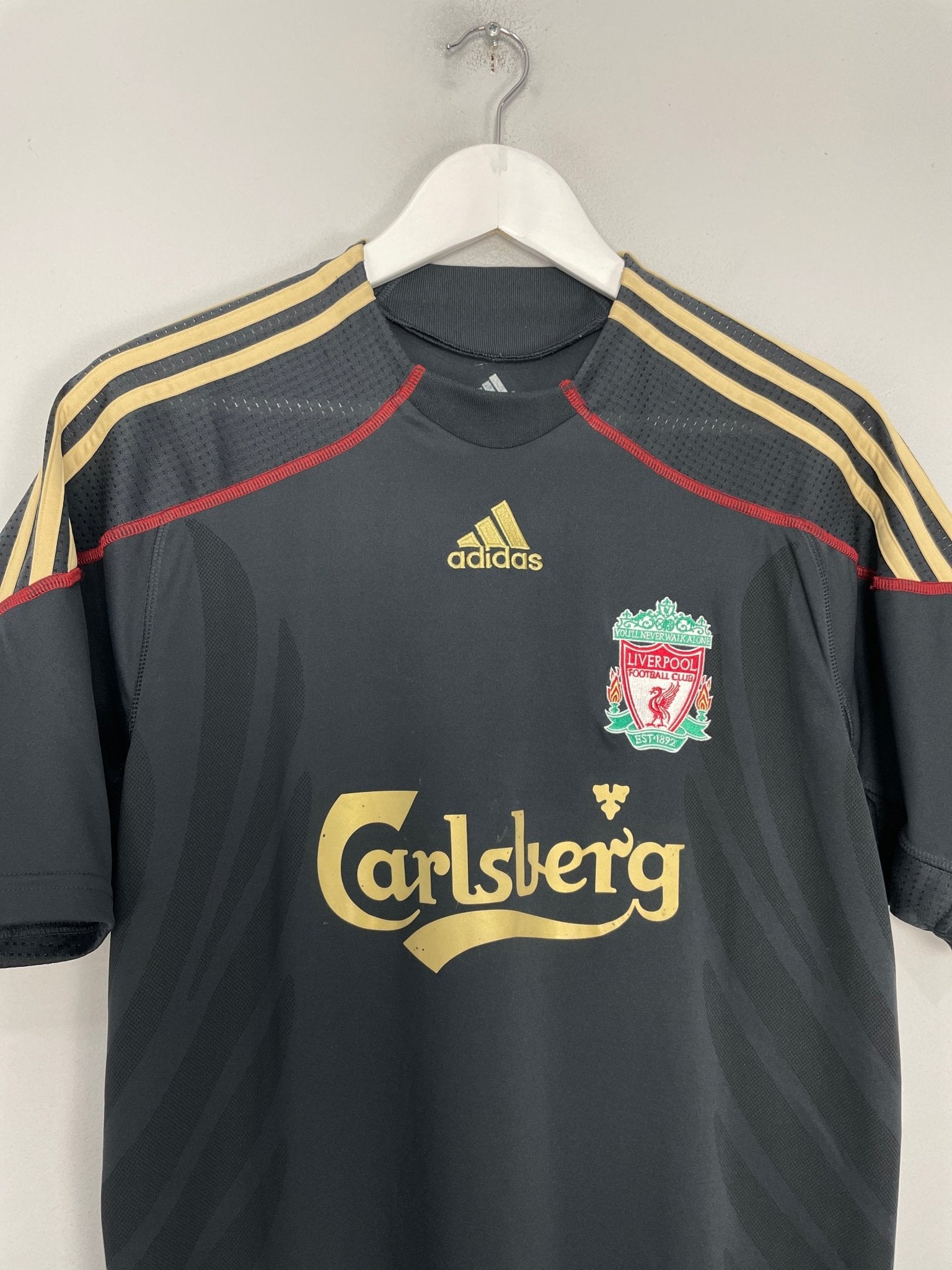 Shop 2009/10 LIVERPOOL GERRARD #8 AWAY SHIRT (M) ADIDAS, classic football shirts, vintage football shirts & retro soccer jerseys at Cult Kits