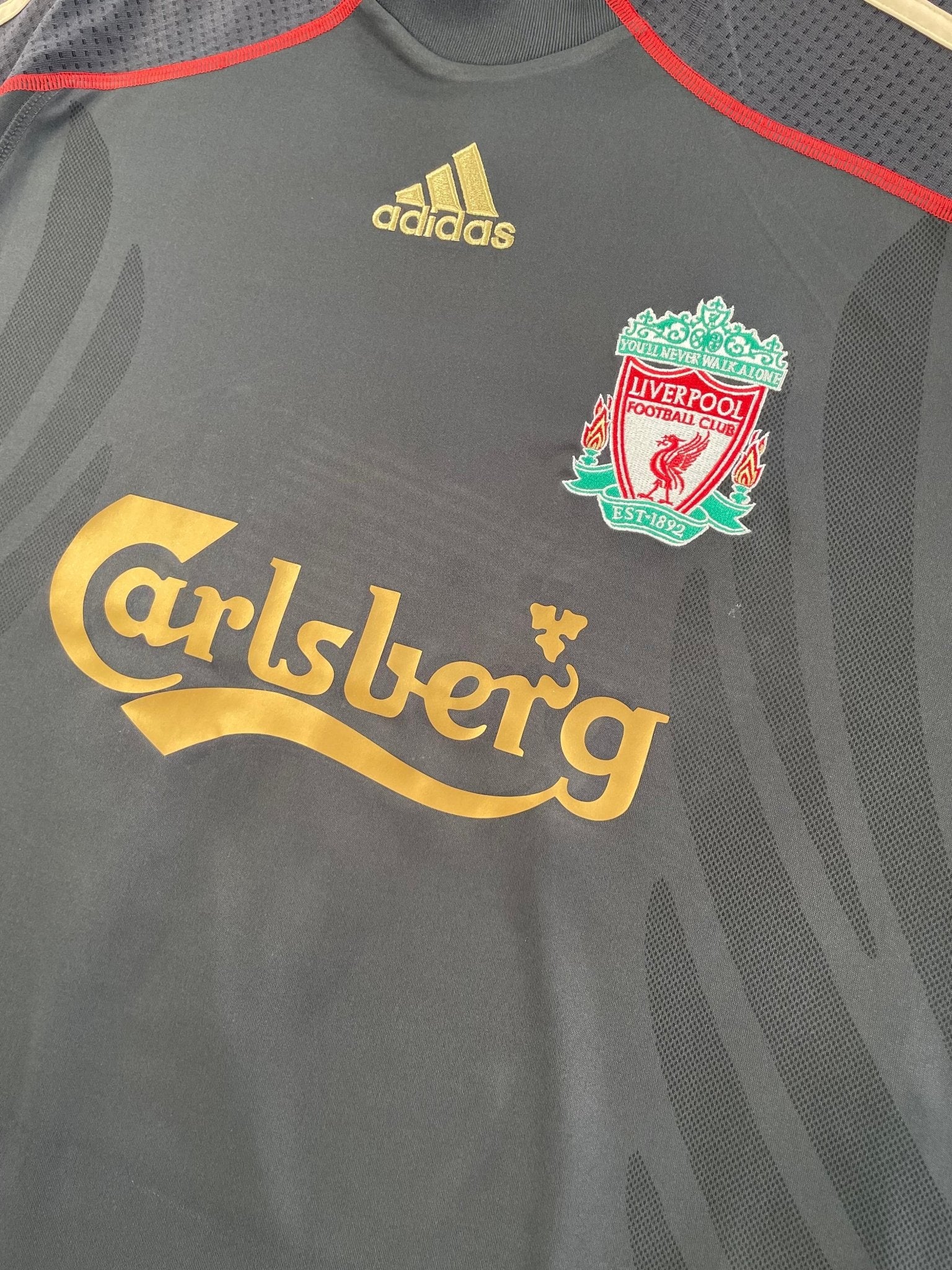 Buy 2009/10 Liverpool Gerrard 8 Away Shirt (M) Adidas ~ Free worldwide shipping ~ Authentic Vintage Football Shirts from Cult Kits