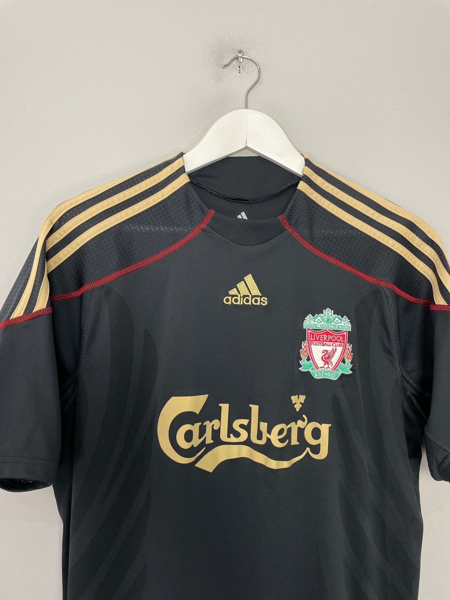 Shop 2009/10 LIVERPOOL GERRARD #8 AWAY SHIRT (M) ADIDAS, classic football shirts, vintage football shirts & retro soccer jerseys at Cult Kits