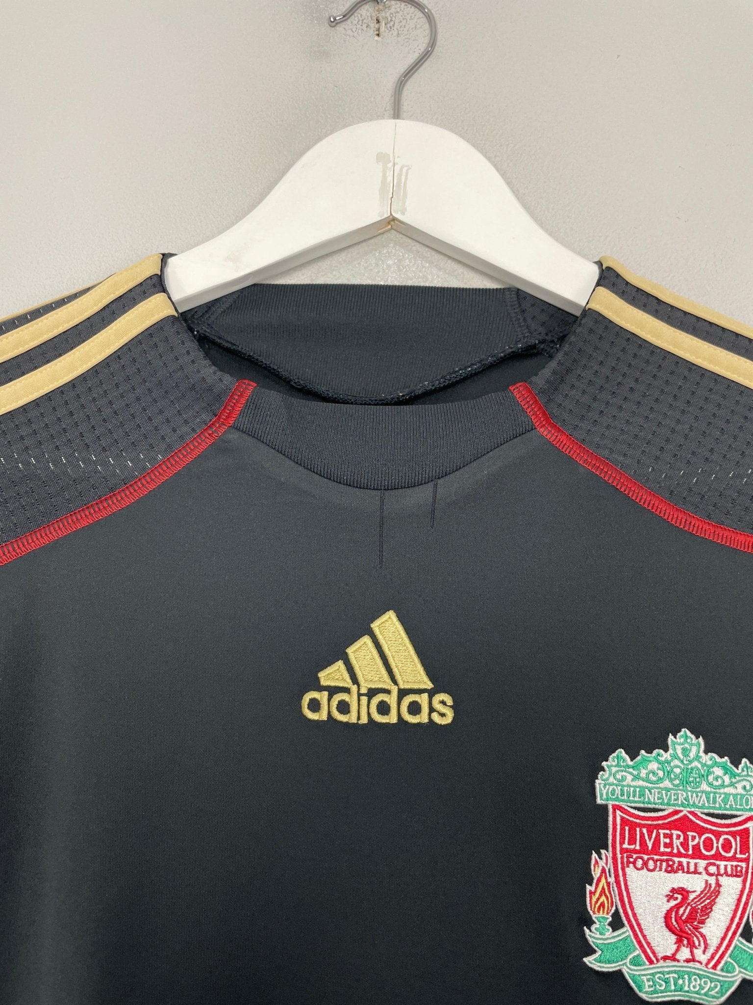 Shop 2009/10 LIVERPOOL TORRES #9 L/S AWAY SHIRT (M) ADIDAS, classic football shirts, vintage football shirts & retro soccer jerseys at Cult Kits