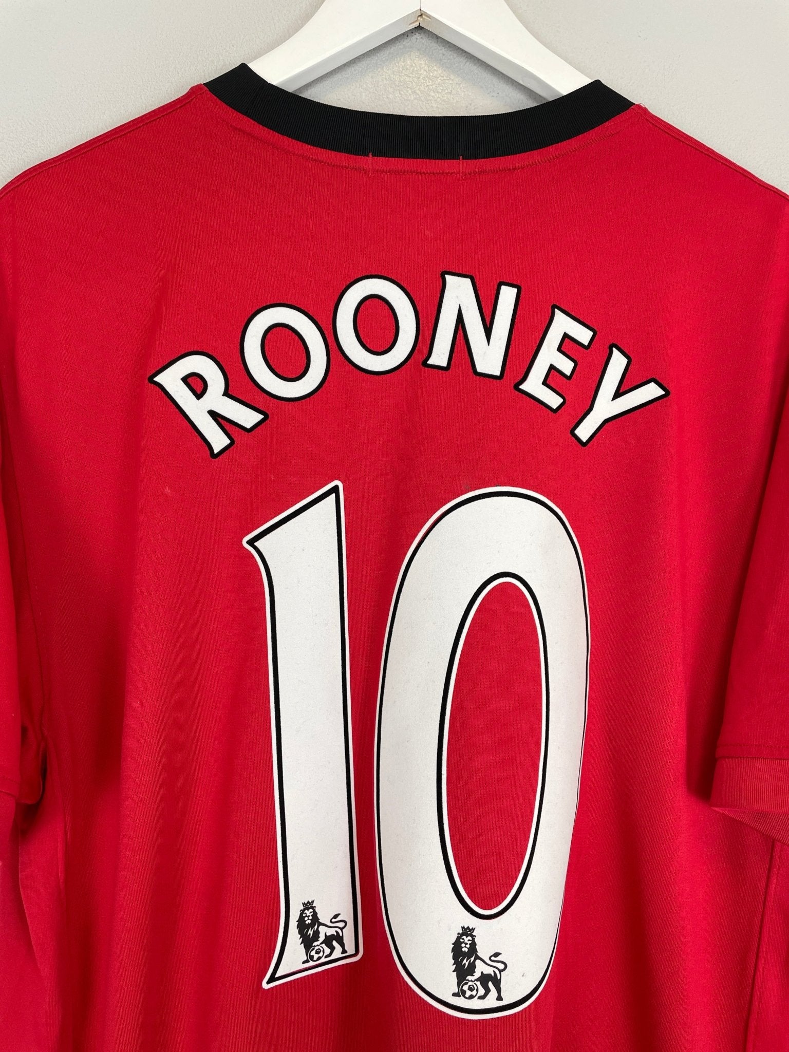 Shop 2009/10 MANCHESTER UNITED ROONEY #10 HOME SHIRT (XL) NIKE, classic football shirts, vintage football shirts & retro soccer jerseys at Cult Kits