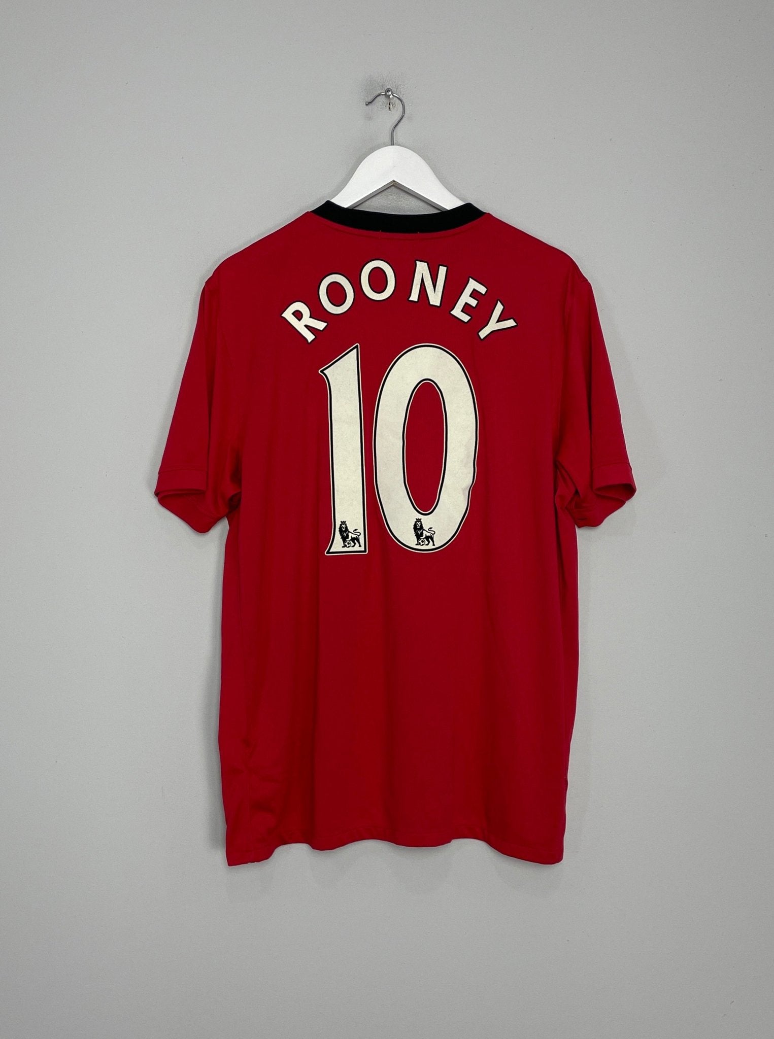 Shop 2009/10 MANCHESTER UNITED ROONEY #10 HOME SHIRT (XL) NIKE, classic football shirts, vintage football shirts & retro soccer jerseys at Cult Kits