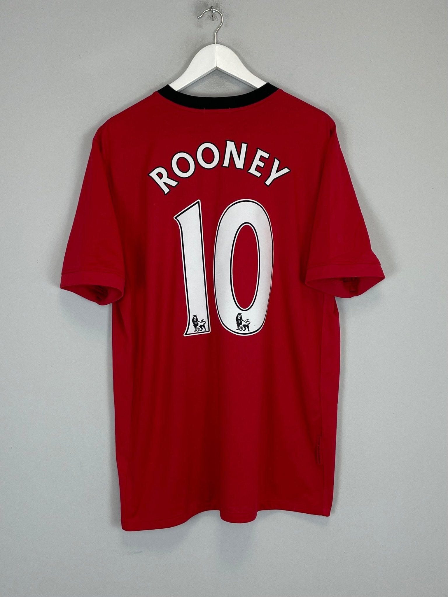 Shop 2009/10 MANCHESTER UNITED ROONEY #10 HOME SHIRT (XL) NIKE, classic football shirts, vintage football shirts & retro soccer jerseys at Cult Kits