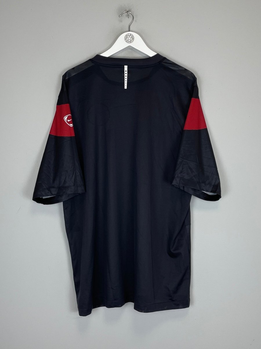 2009/10 MANCHESTER UNITED TRAINING SHIRT (XXL) NIKE - Cult Kits - XXL - Buy Vintage Football Shirts, Authentic Retro Football Shirts For Sale, Classic Football Shirts & Soccer Jersey