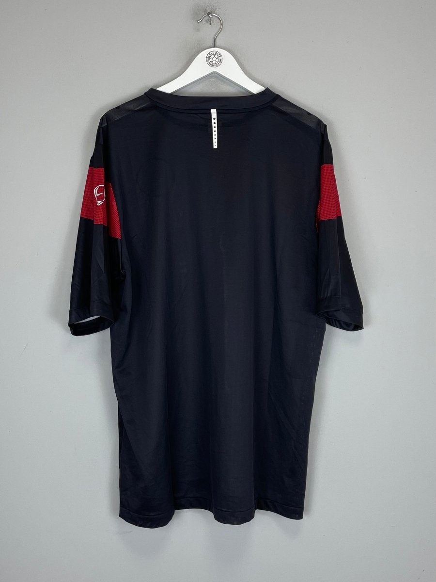 2009/10 MANCHESTER UNITED TRAINING SHIRT (XXL) NIKE - Cult Kits - XXL - Buy Vintage Football Shirts, Authentic Retro Football Shirts For Sale, Classic Football Shirts & Soccer Jersey