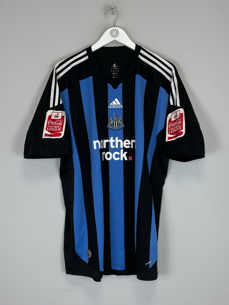 2009/10 NEWCASTLE UNITED THIRD SHIRT (XL) ADIDAS - Cult Kits - XL - Buy Vintage Football Shirts, Authentic Retro Football Shirts For Sale, Classic Football Shirts & Soccer Jersey