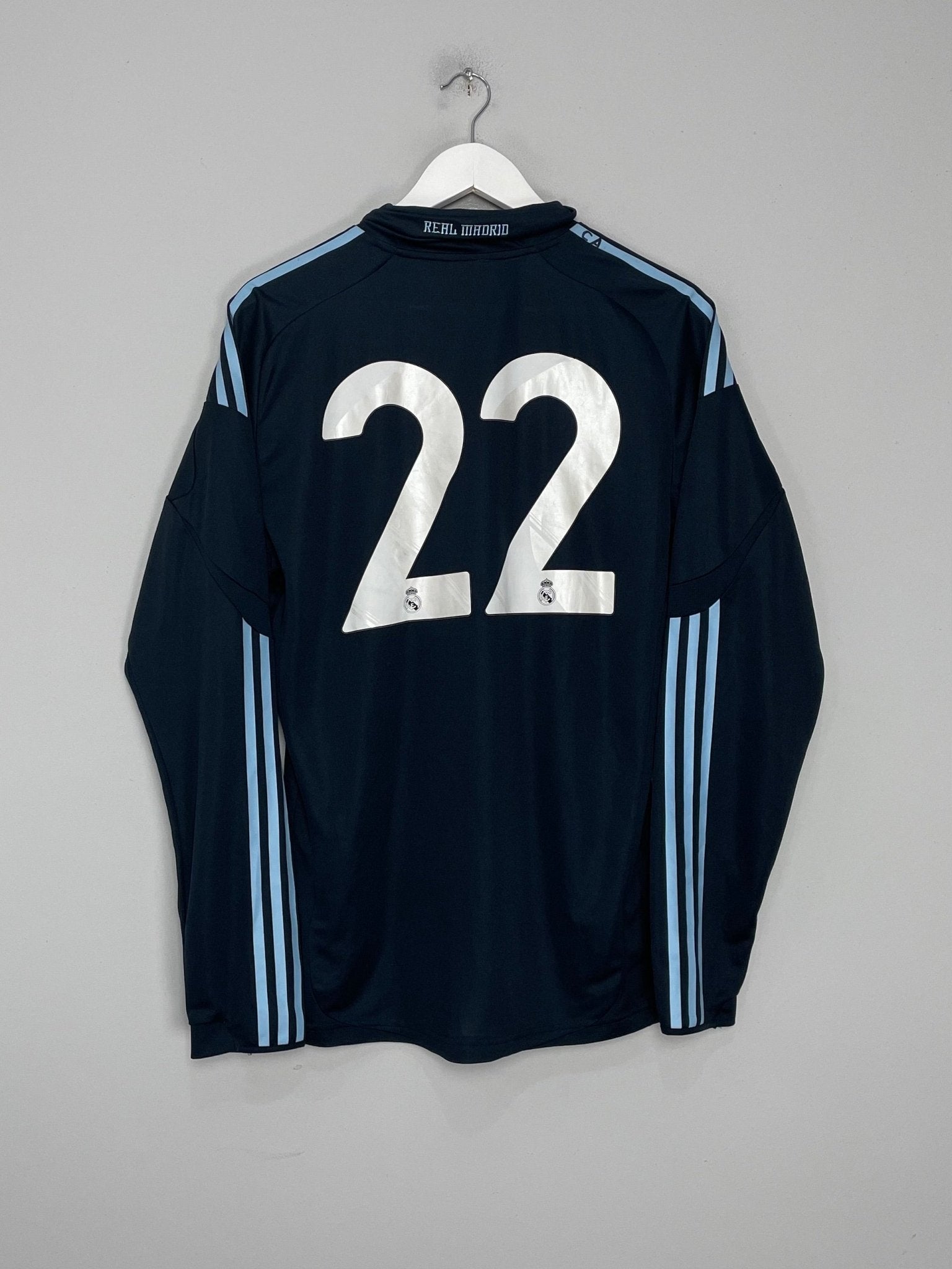 Shop 2009/10 REAL MADRID #22 *PLAYER ISSUE* L/S AWAY SHIRT (L) ADIDAS, classic football shirts, vintage football shirts & retro soccer jerseys at Cult Kits
