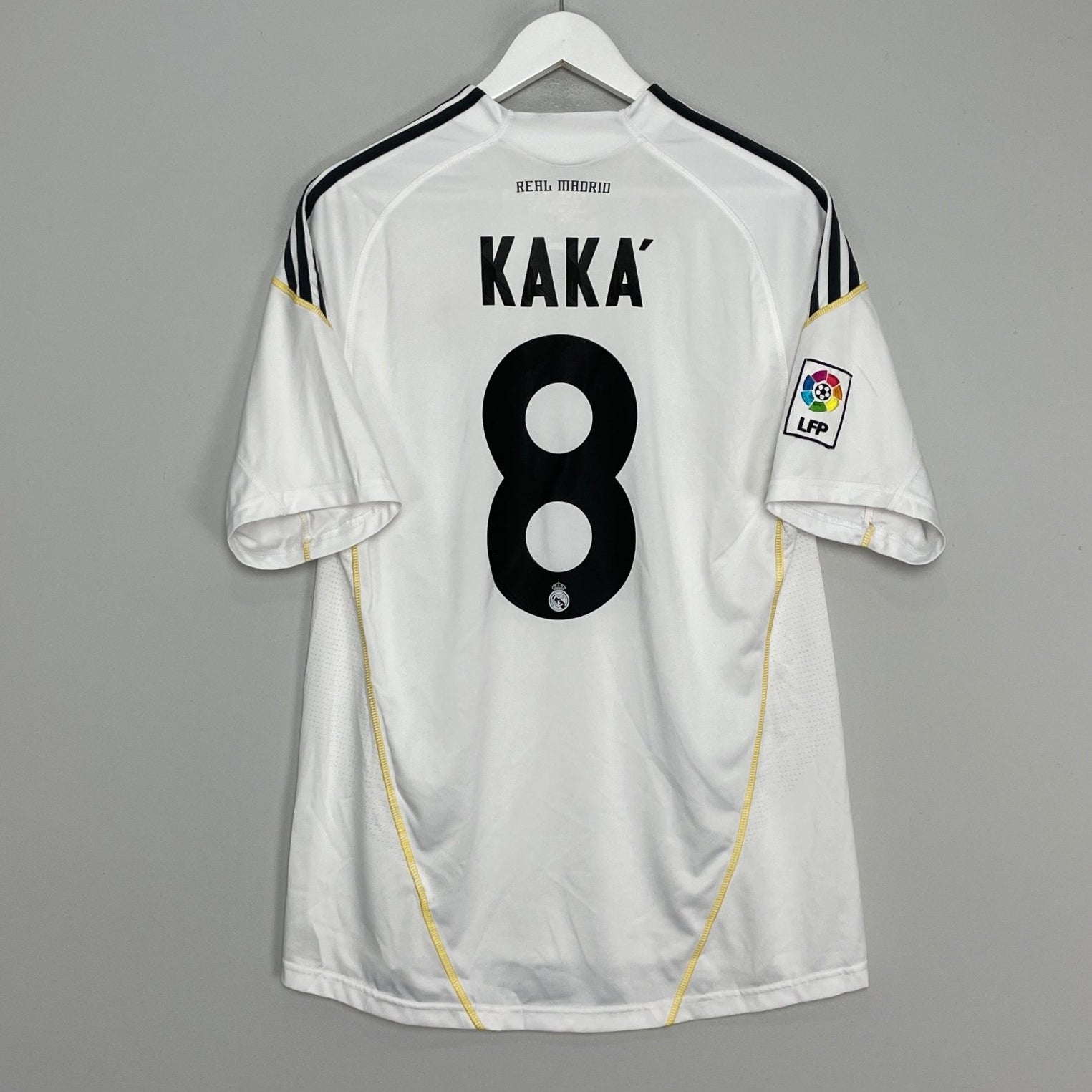Shop 2009/10 REAL MADRID KAKA #8 HOME SHIRT (L) ADIDAS, classic football shirts, vintage football shirts & retro soccer jerseys at Cult Kits