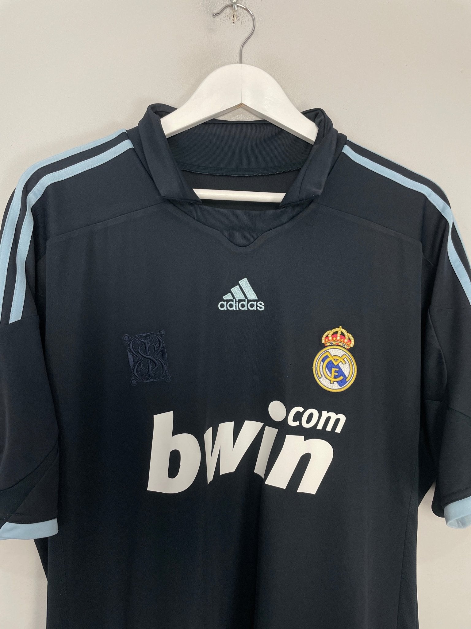 Shop 2009/10 REAL MADRID RONALDO #9 AWAY SHIRT (XL) ADIDAS, classic football shirts, vintage football shirts & retro soccer jerseys at Cult Kits