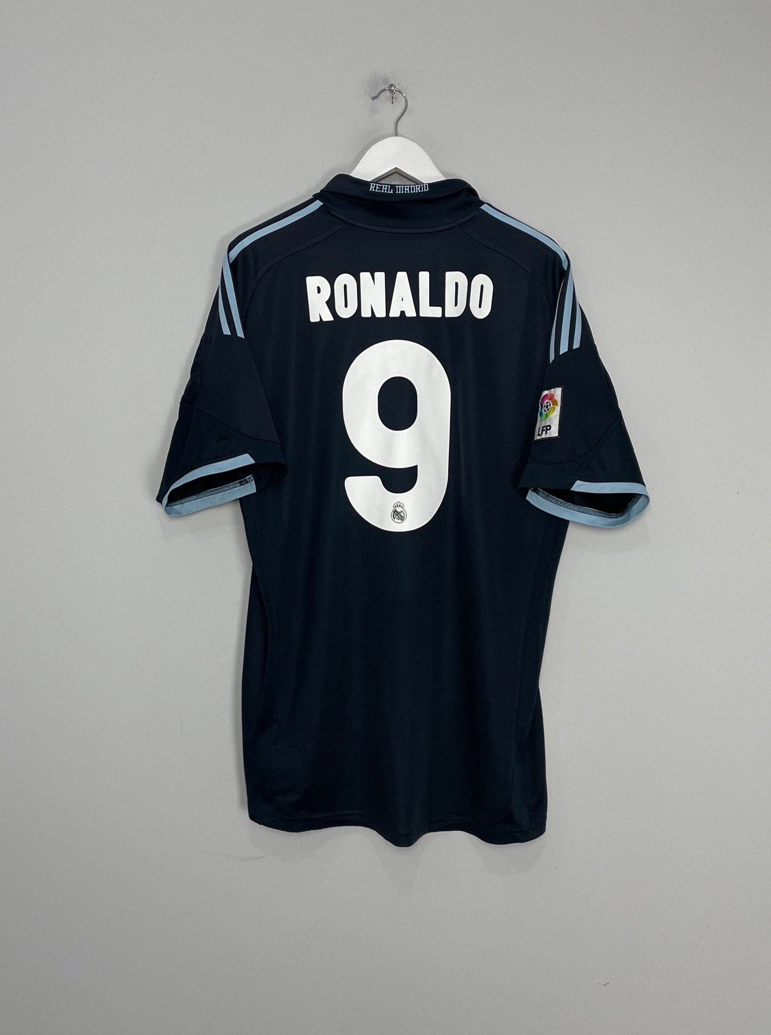 Shop 2009/10 REAL MADRID RONALDO #9 AWAY SHIRT (XL) ADIDAS, classic football shirts, vintage football shirts & retro soccer jerseys at Cult Kits