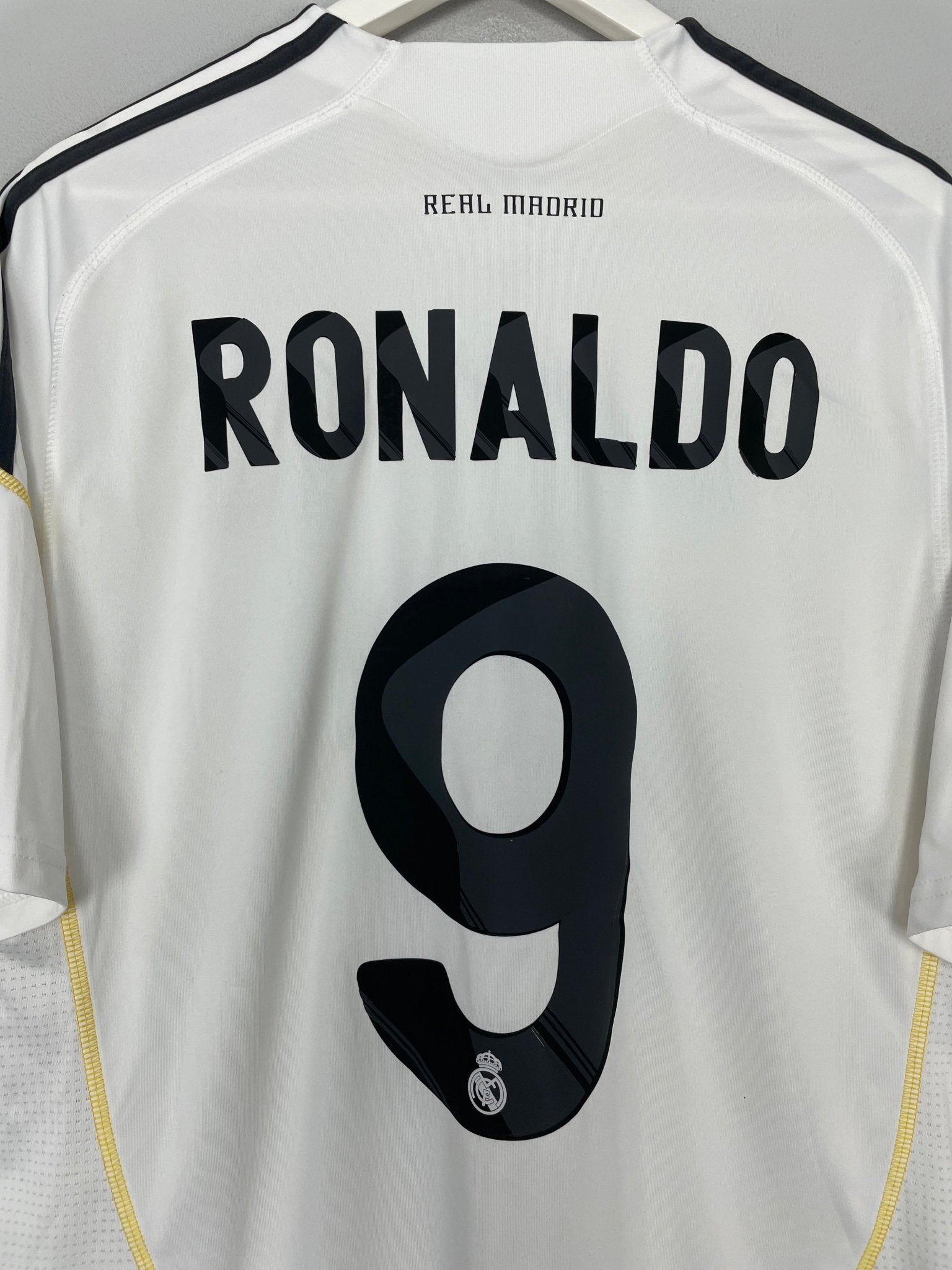 Shop 2009/10 REAL MADRID RONALDO #9 HOME SHIRT (L) ADIDAS, classic football shirts, vintage football shirts & retro soccer jerseys at Cult Kits
