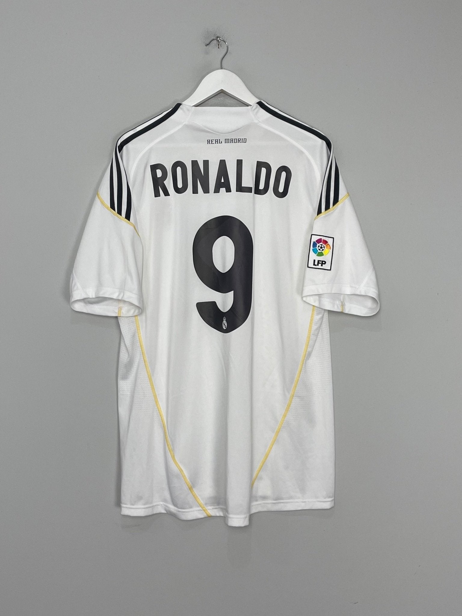 Shop 2009/10 REAL MADRID RONALDO #9 HOME SHIRT (XXL) ADIDAS, classic football shirts, vintage football shirts & retro soccer jerseys at Cult Kits