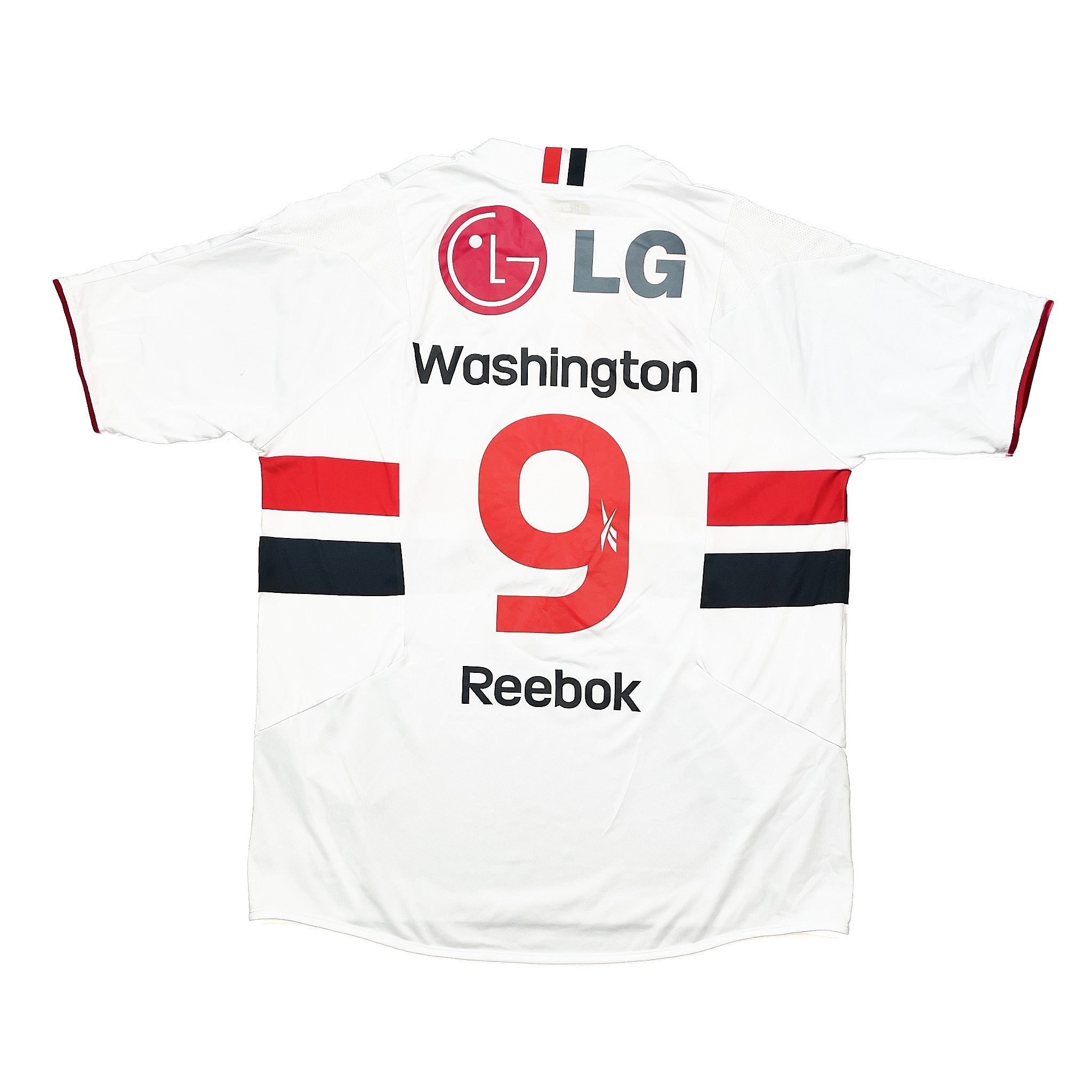 Buy 2009/10 Sao Paulo Washington 9 Home Shirt (L) Reebok ~ Free worldwide shipping ~ Authentic Vintage Football Shirts from Cult Kits