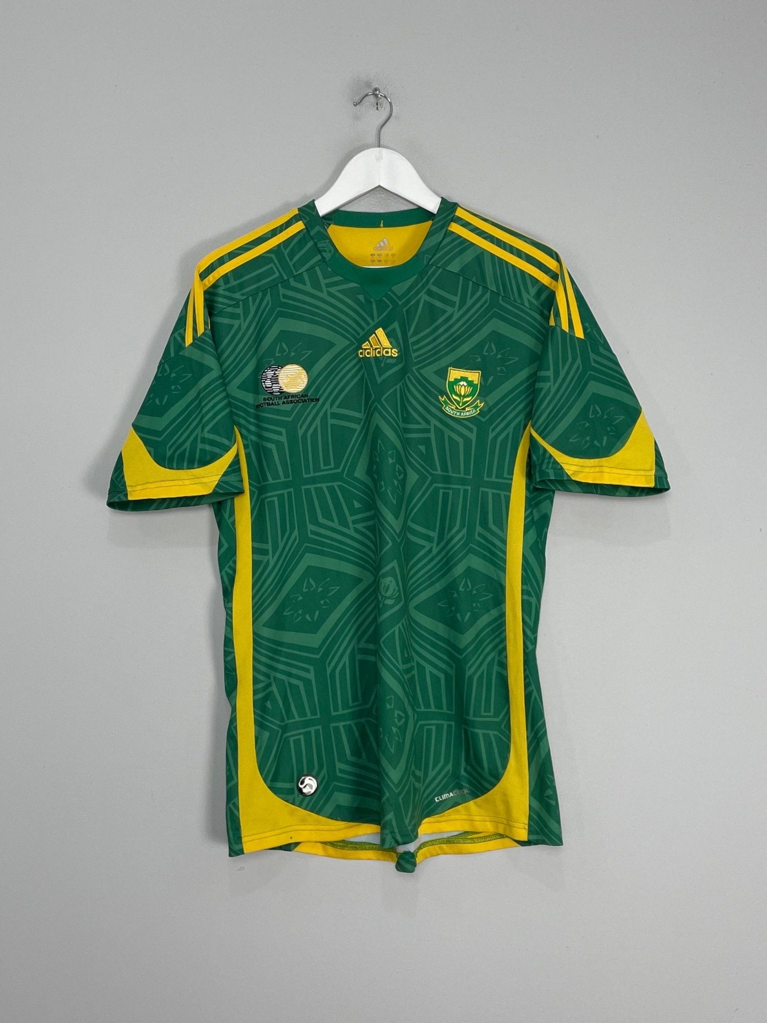 Shop 2009/10 SOUTH AFRICA AWAY SHIRT (M) ADIDAS, classic football shirts, vintage football shirts & retro soccer jerseys at Cult Kits
