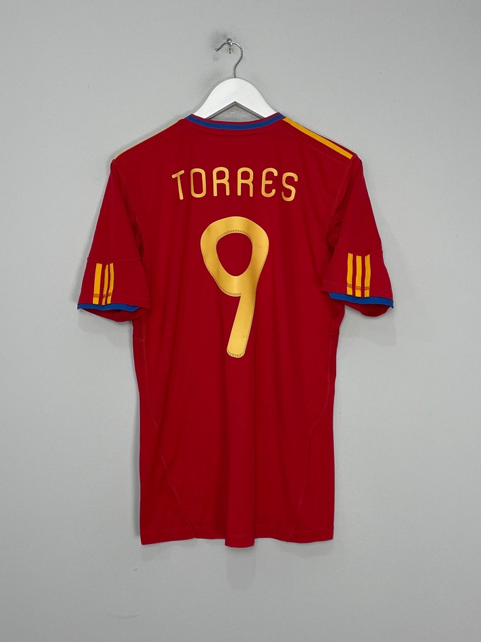 Shop 2009/10 SPAIN TORRES #9 HOME SHIRT (M) ADIDAS, classic football shirts, vintage football shirts & retro soccer jerseys at Cult Kits