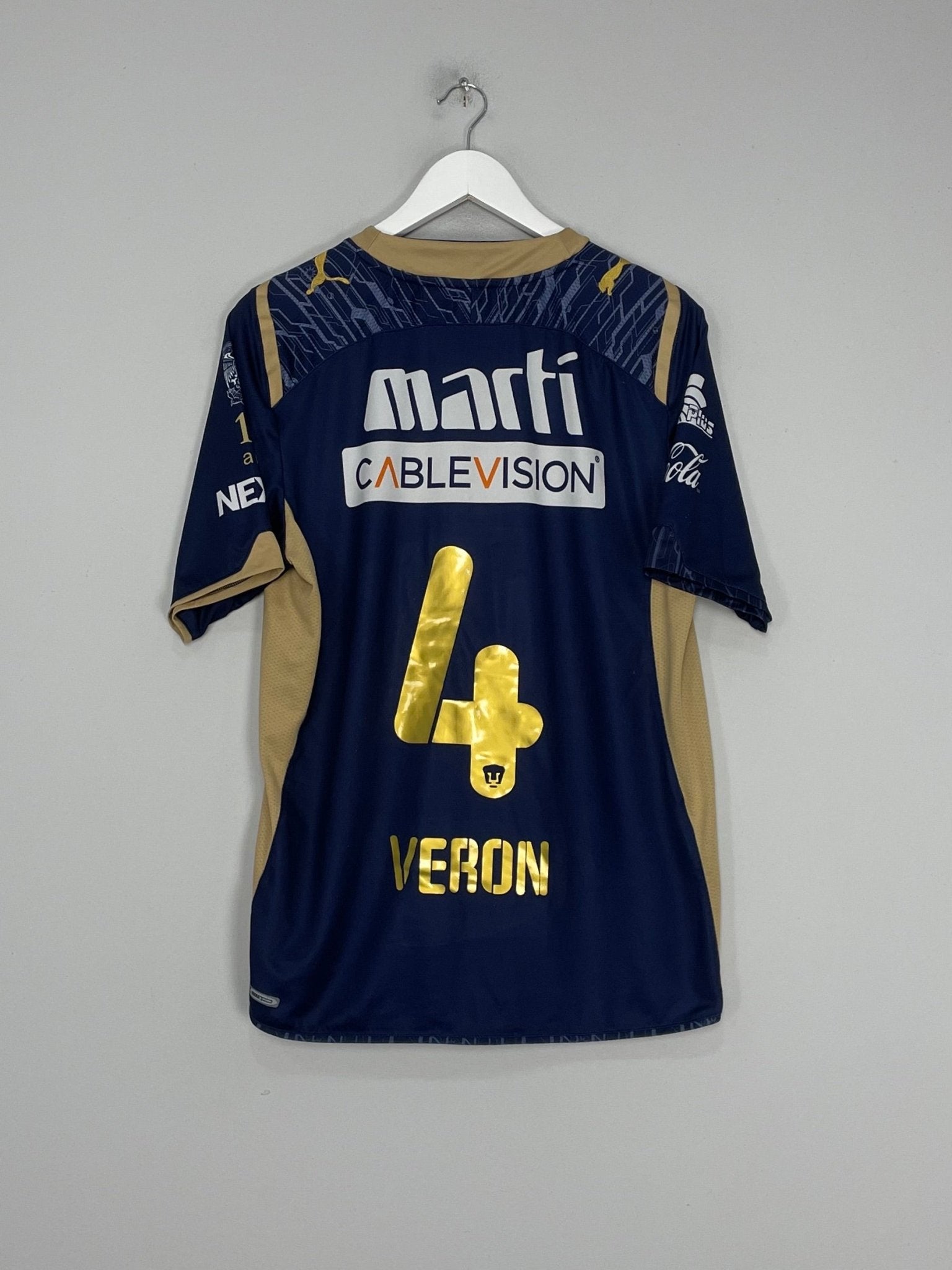 Shop 2009/10 UNAM PUMAS VERON #4 AWAY SHIRT (M) PUMA, classic football shirts, vintage football shirts & retro soccer jerseys at Cult Kits