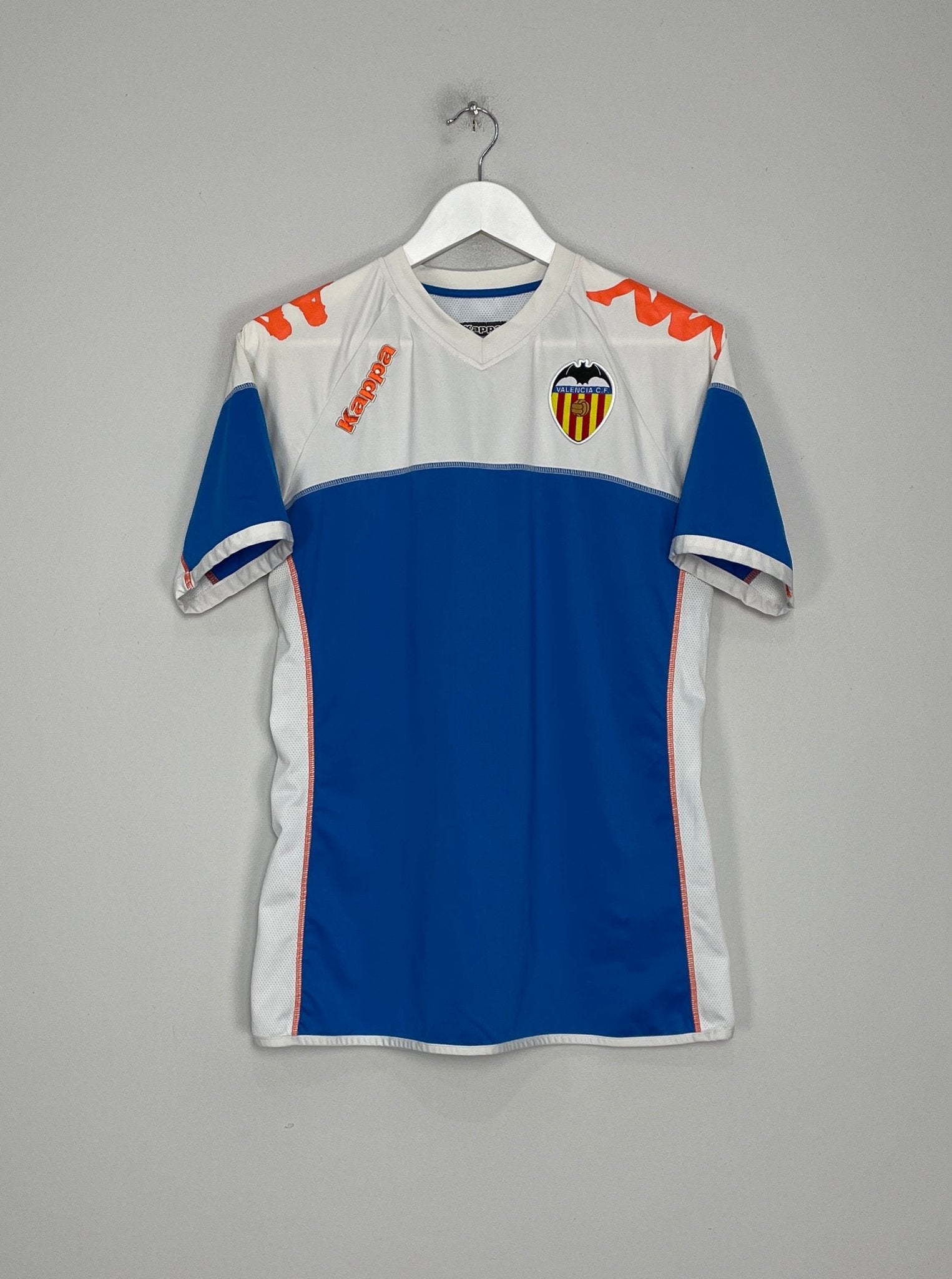 Shop 2009/10 VALENCIA AWAY SHIRT (M) KAPPA, classic football shirts, vintage football shirts & retro soccer jerseys at Cult Kits