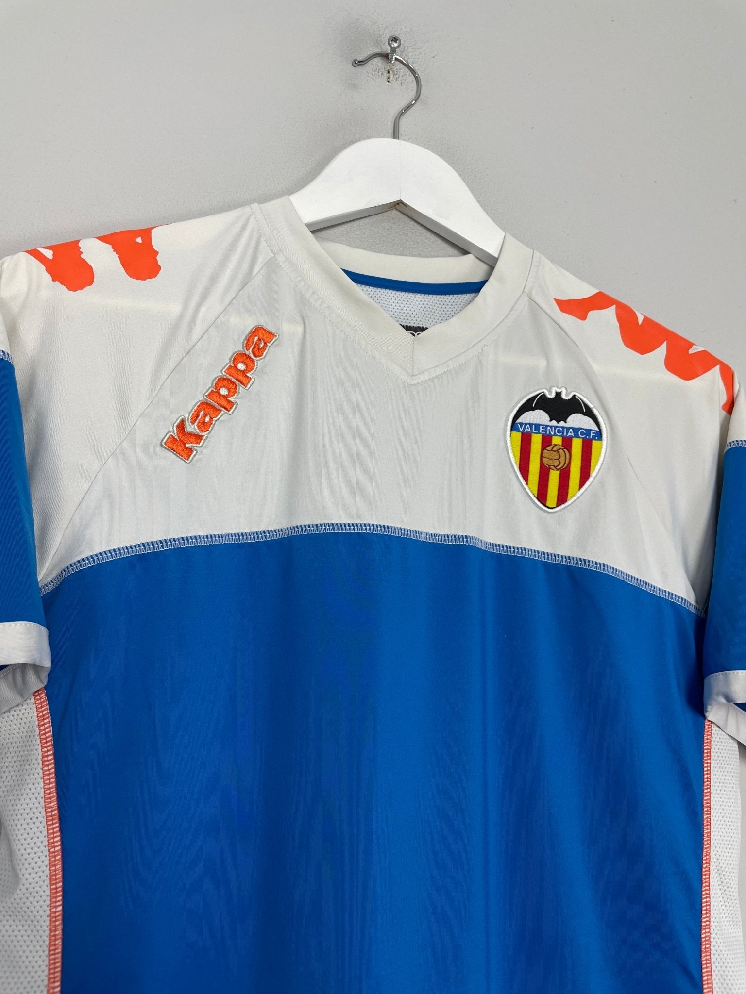 Shop 2009/10 VALENCIA AWAY SHIRT (M) KAPPA, classic football shirts, vintage football shirts & retro soccer jerseys at Cult Kits