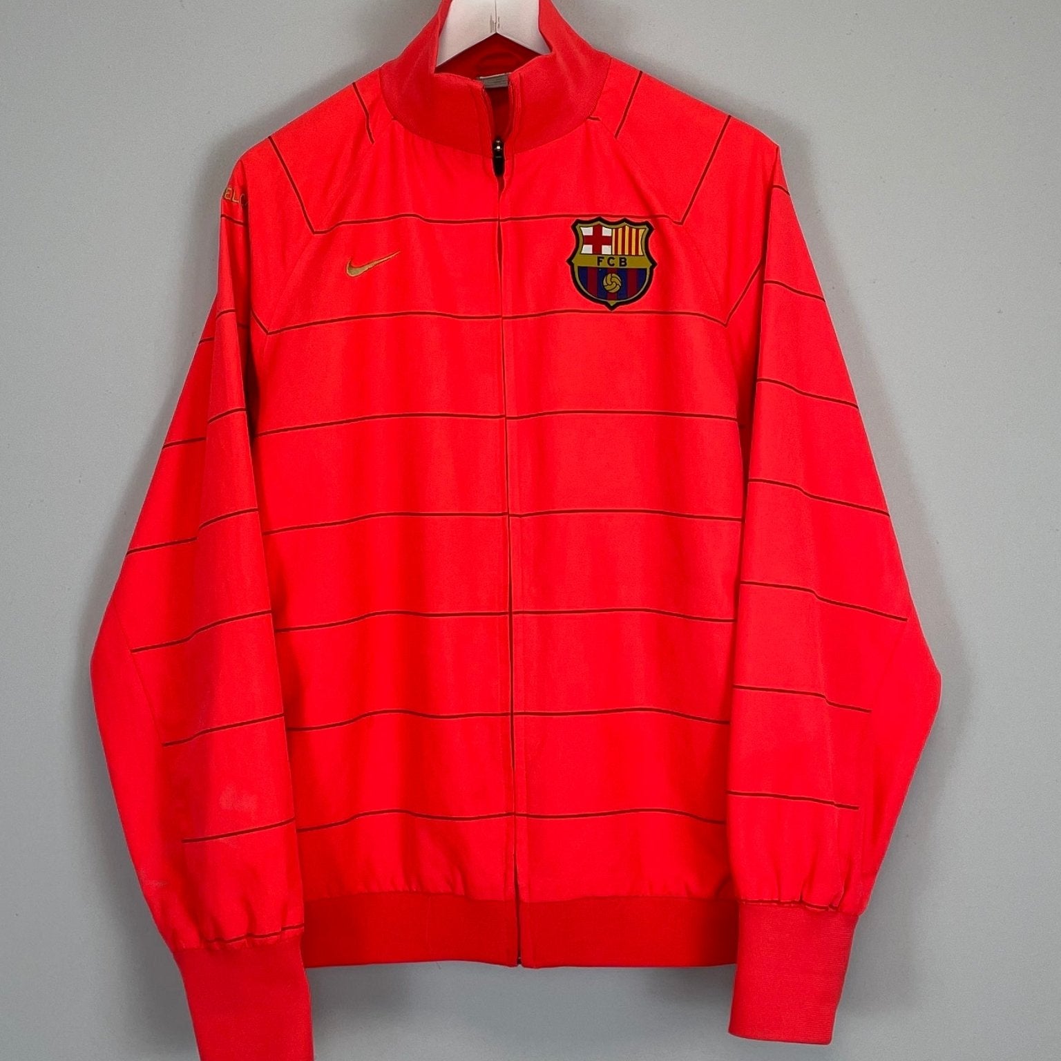 Shop 2009/11 BARCELONA TRACK JACKET (L) NIKE, classic football shirts, vintage football shirts & retro soccer jerseys at Cult Kits