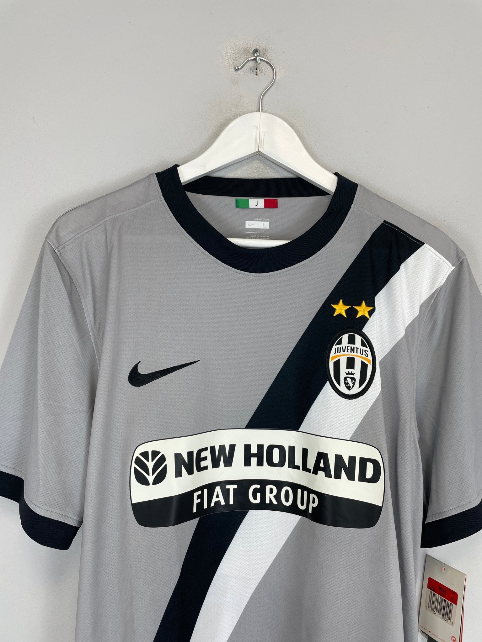 Shop 2009/11 JUVENTUS DEL PIERO #10 *BNWT* AWAY SHIRT (L) NIKE, classic football shirts, vintage football shirts & retro soccer jerseys at Cult Kits