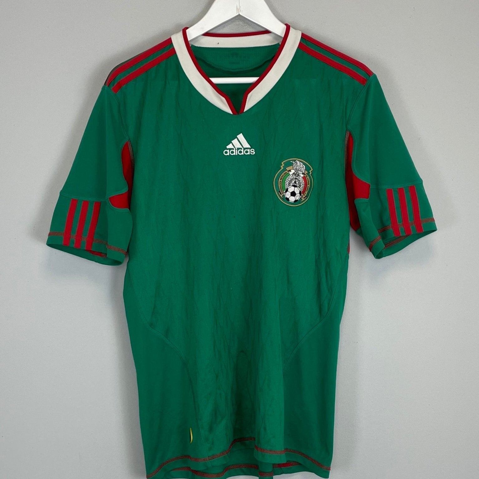 Shop 2010 MEXICO HOME SHIRT (M) ADIDAS, classic football shirts, vintage football shirts & retro soccer jerseys at Cult Kits
