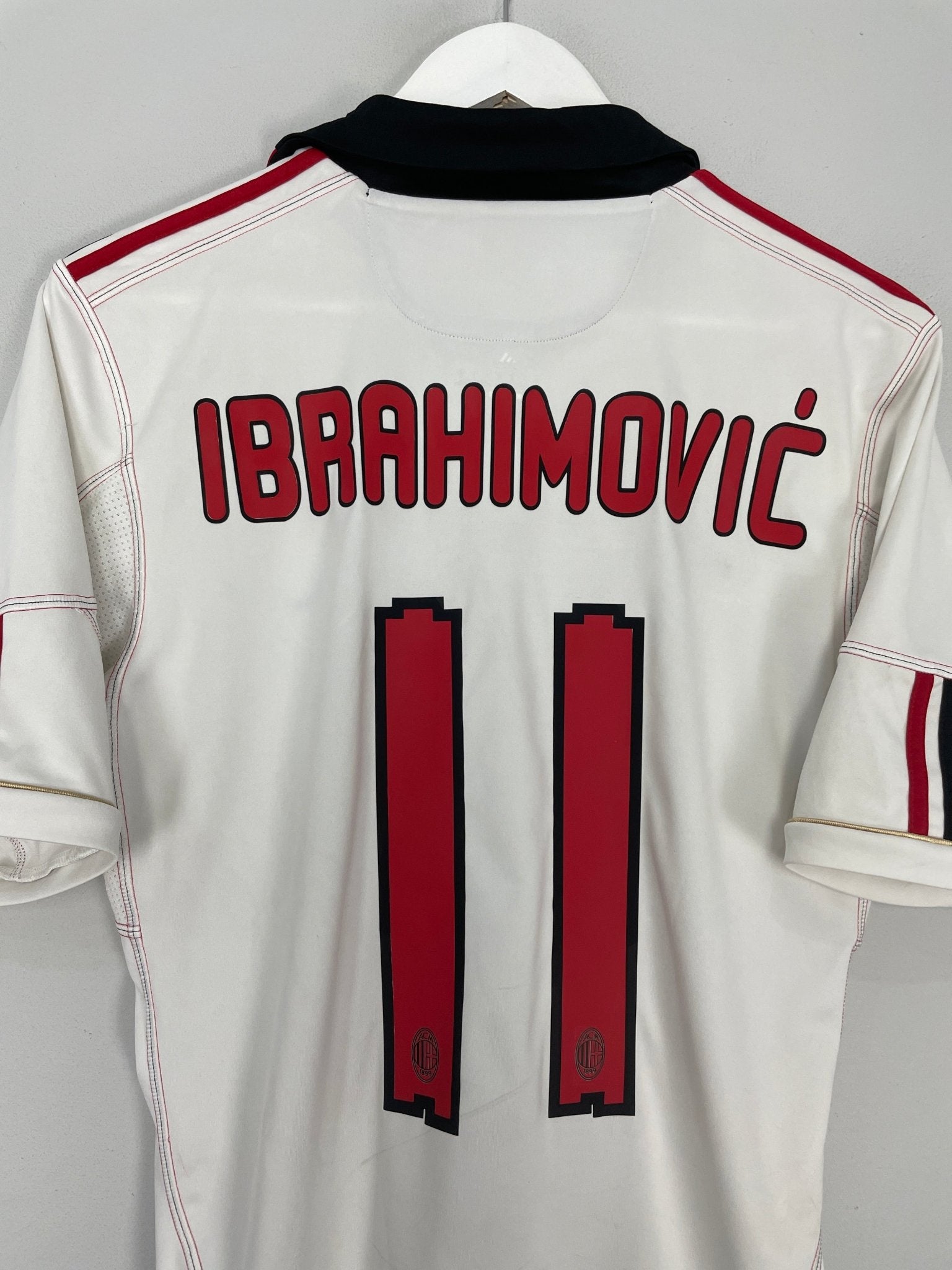 Shop 2010/11 AC MILAN IBRAHIMOVIC #11 AWAY SHIRT (S) ADIDAS, classic football shirts, vintage football shirts & retro soccer jerseys at Cult Kits