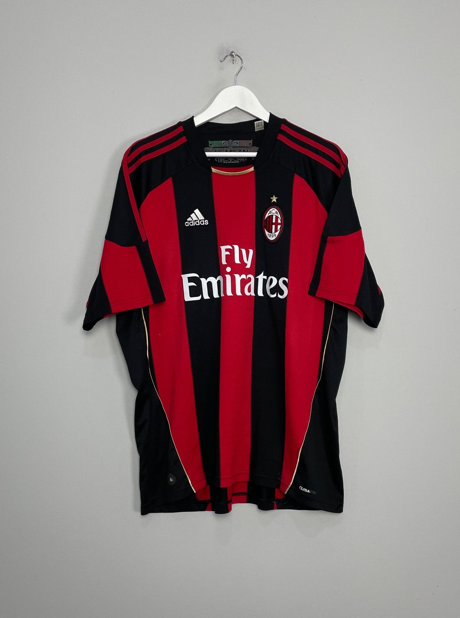 Shop 2010/11 AC MILAN IBRAHIMOVIC #11 HOME SHIRT (XL) ADIDAS, classic football shirts, vintage football shirts & retro soccer jerseys at Cult Kits