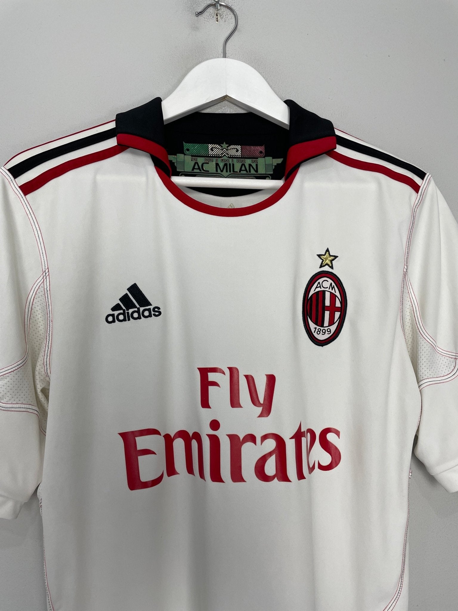 Shop 2010/11 AC MILAN RONALDINHO #80 AWAY SHIRT (M) ADIDAS, classic football shirts, vintage football shirts & retro soccer jerseys at Cult Kits